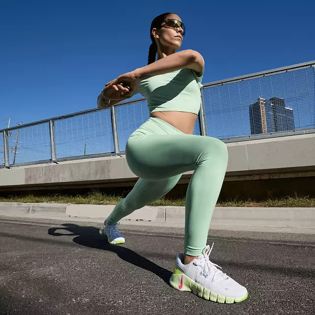 Nike Women's Free Metcon 5 Training Shoes | Dick's Sporting Goods | Dick's Sporting Goods