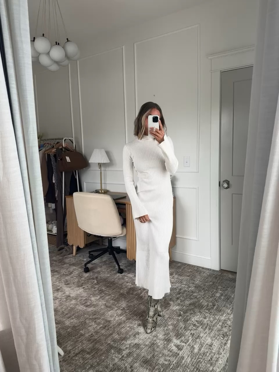 🤩🤩 there is just something about a white sweater dress that I LOVE. 🙌🏻 

They never go out of style and can be such a good option if you need something fancier but want to be warm. 

Wearing my true XS 💕

#LTKHoliday #LTKVideo #LTKSeasonal