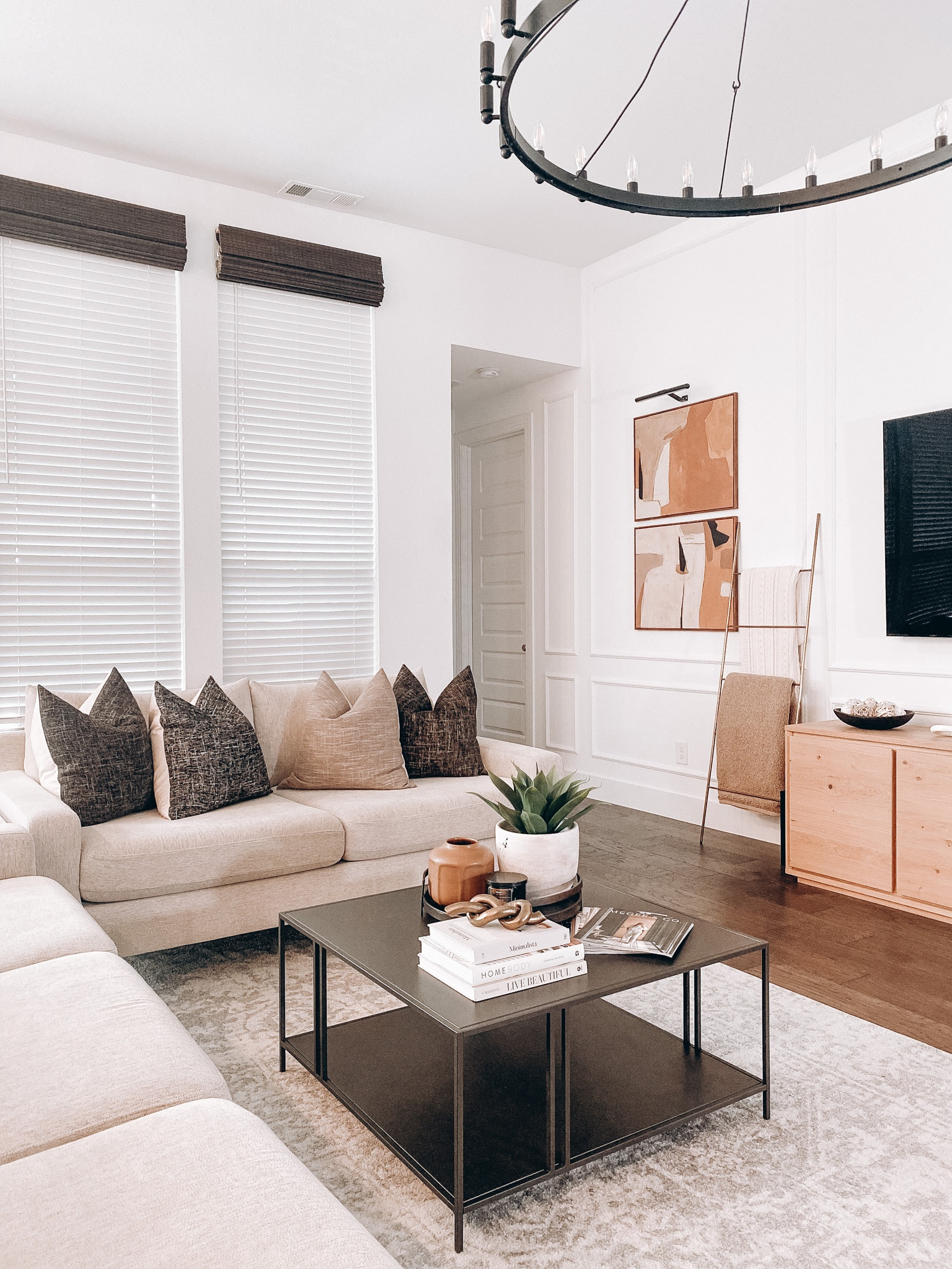 Living Room (linked) ✨