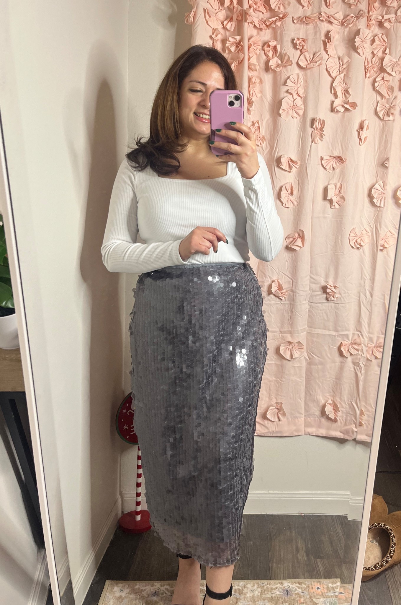 Such a cute sequin skirt for the holidays 

Size  small 

#LTKSaleAlert #LTKHoliday