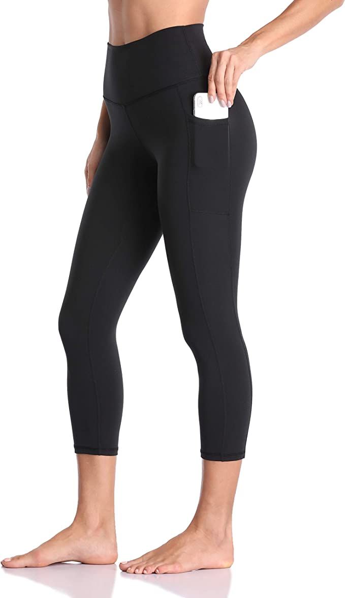 Colorfulkoala Women's High Waisted Capri Leggings with Pockets 21" Inseam Workout Yoga Pants | Amazon (US)