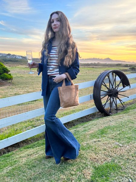 My vegan suede bag is 20% off with code ziba20! My whole fall outfit is linked exactly tts on everything 

#LTKfindsunder50 #LTKitbag #LTKSeasonal