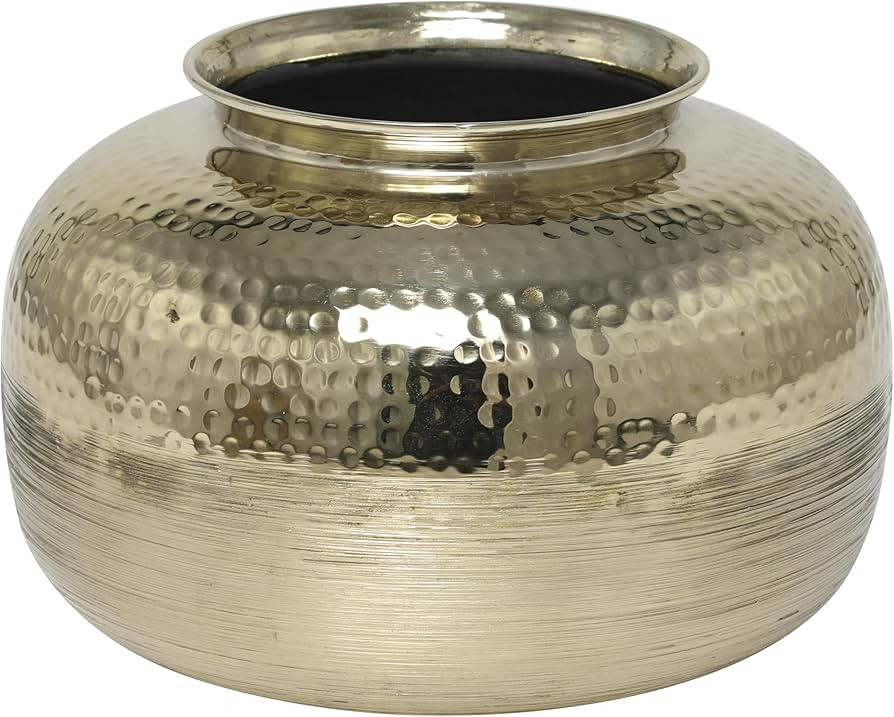 Deco 79 Aluminum Metal Decorative Vase Brushed Centerpiece Vase with Hammered Top, Flower Vase fo... | Amazon (US)