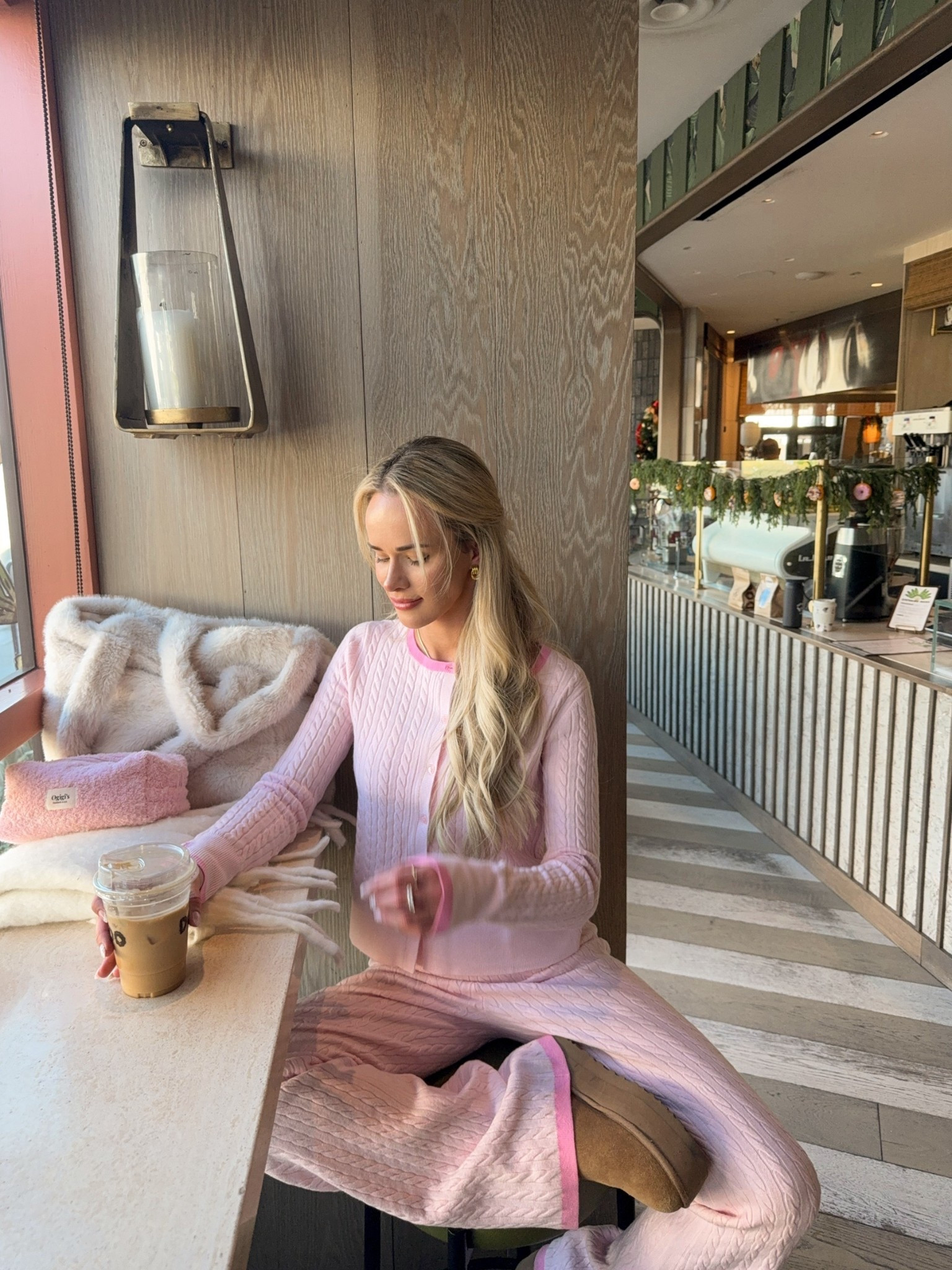 Pink sets & ice coffee 💕❄️☕️ #pinkset #pinksweater #momoutfit #pink 

#LTKdayinmylife #LTKmomlife #LTKValentine