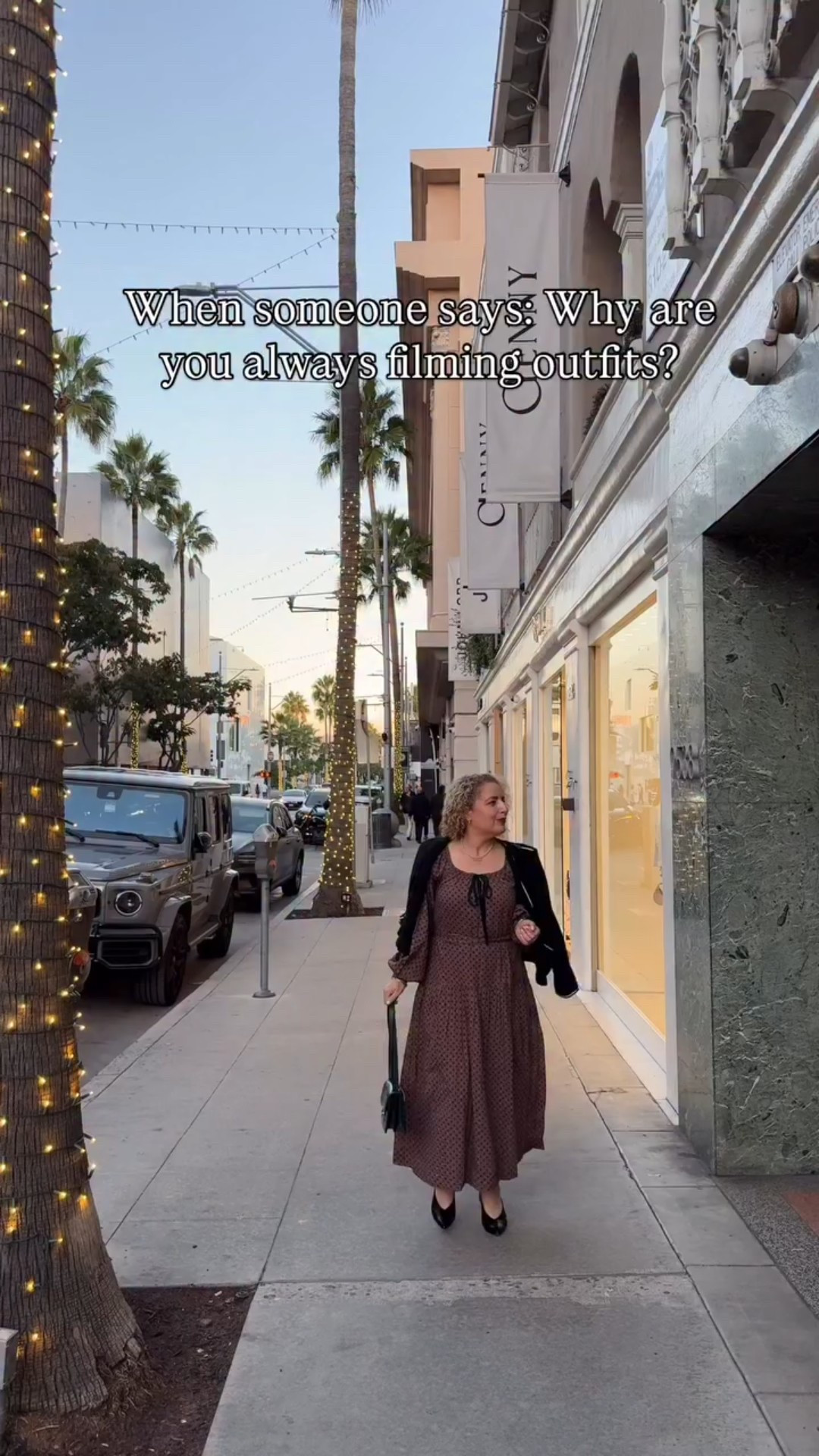 Just trying to look chic, not do drug 😜 

Comment CHIC for outfit details: https://liketk.it/5pHzP