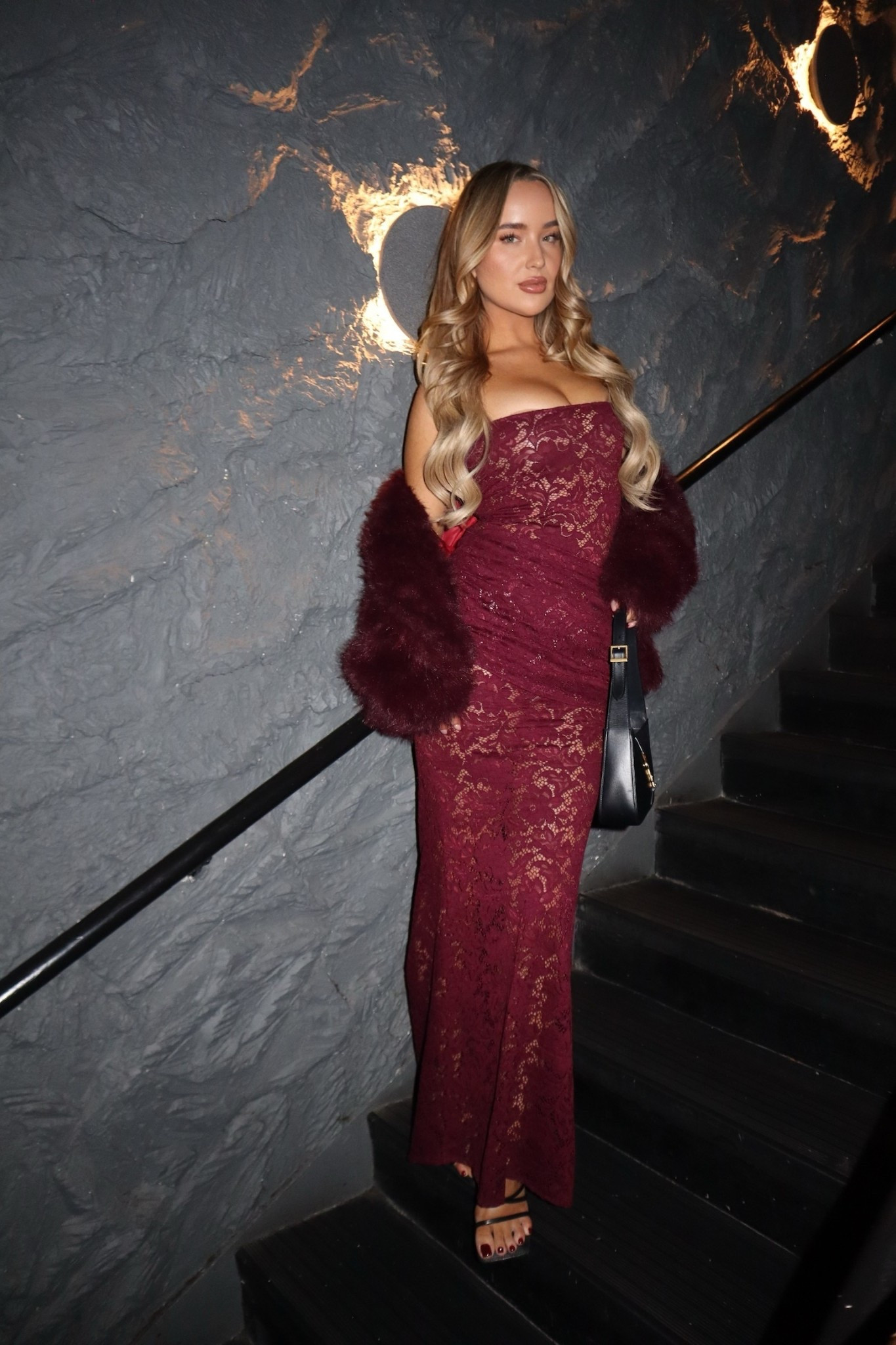 Best birthday dress 🥀🖤 


Lace dress, mesh dress, oh Polly, burgundy outfit, winter outfits 