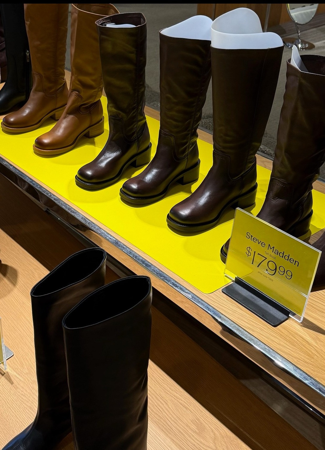 Getting ready for fall with new additions to my boot collection


#LTKboots #NordstromShoes #FallFashion #LTKSaleAlert #NordstromSale  

 