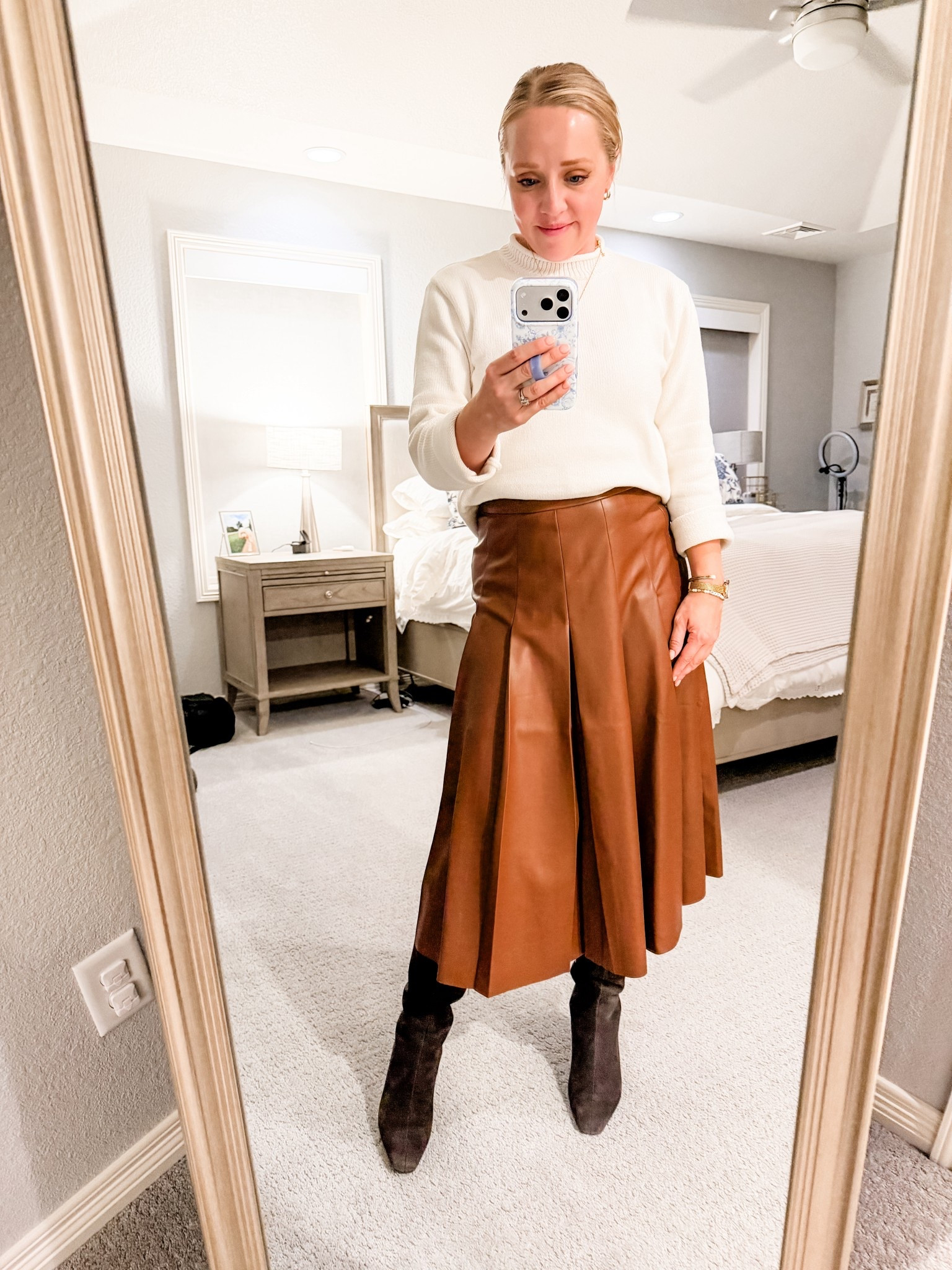 Exact faux leather skirt is sold out, but sharing similar skirts! 

Petite, leather skirt, suede boots, fall outfit 

#LTKPetite #LTKFindsUnder100 #LTKSaleAlert