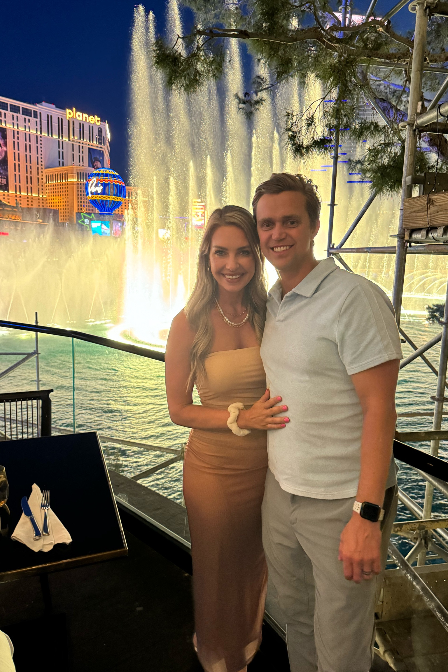 This dress was so comfortable walking around Vegas! 100/10! 

#LTKFestival #LTKparties #LTKtravel