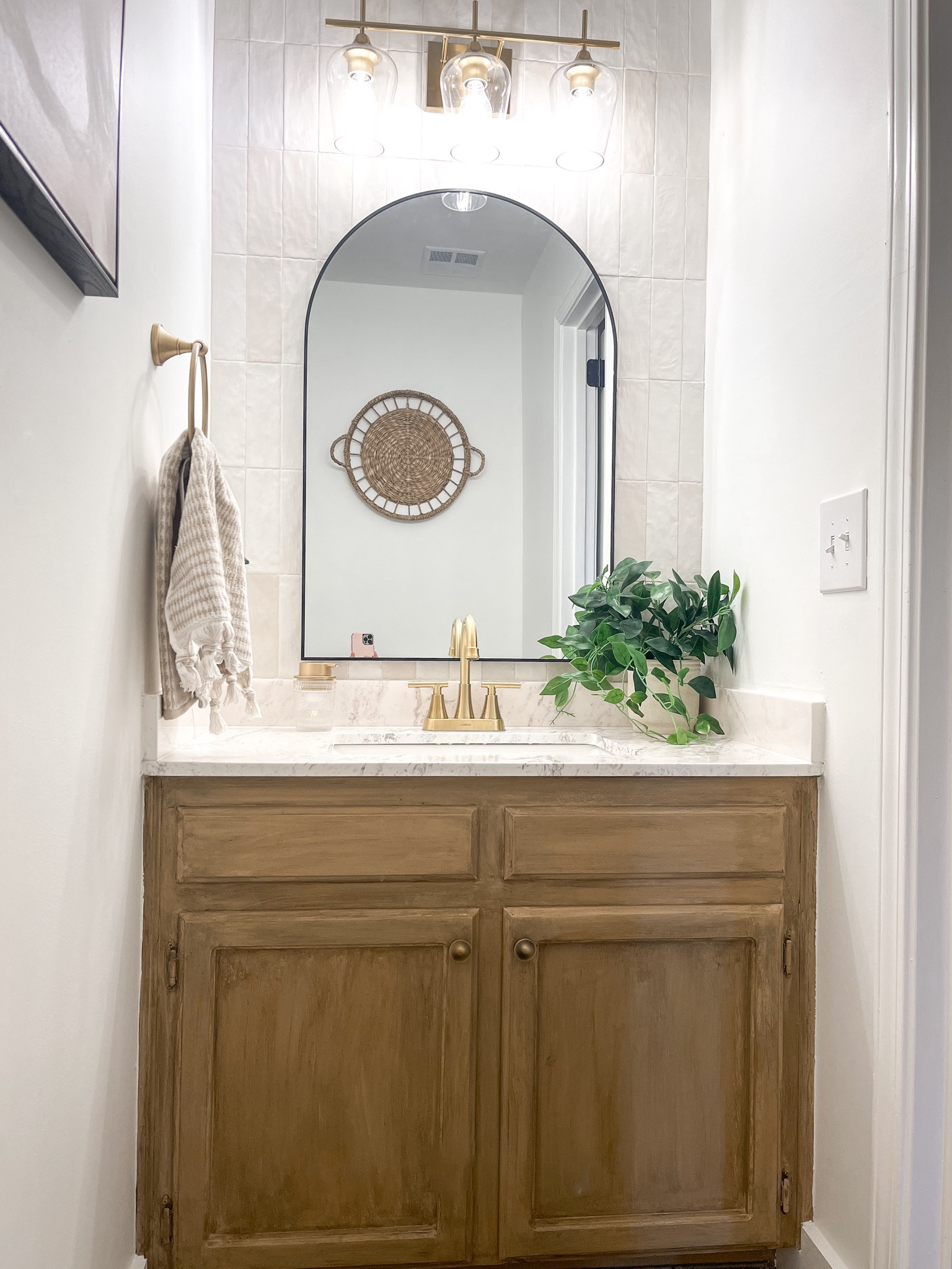 Our powder room update is complete and I love every detail. 

#LTKhome #LTKfamily #LTKstyletip