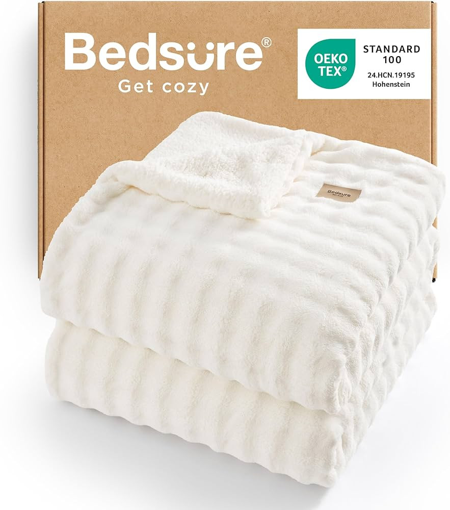 Bedsure Bubble Sherpa Blanket Queen Size for Bed - Fuzzy Fleece Thick Warm Christmas Blanket for ... | Amazon (US)