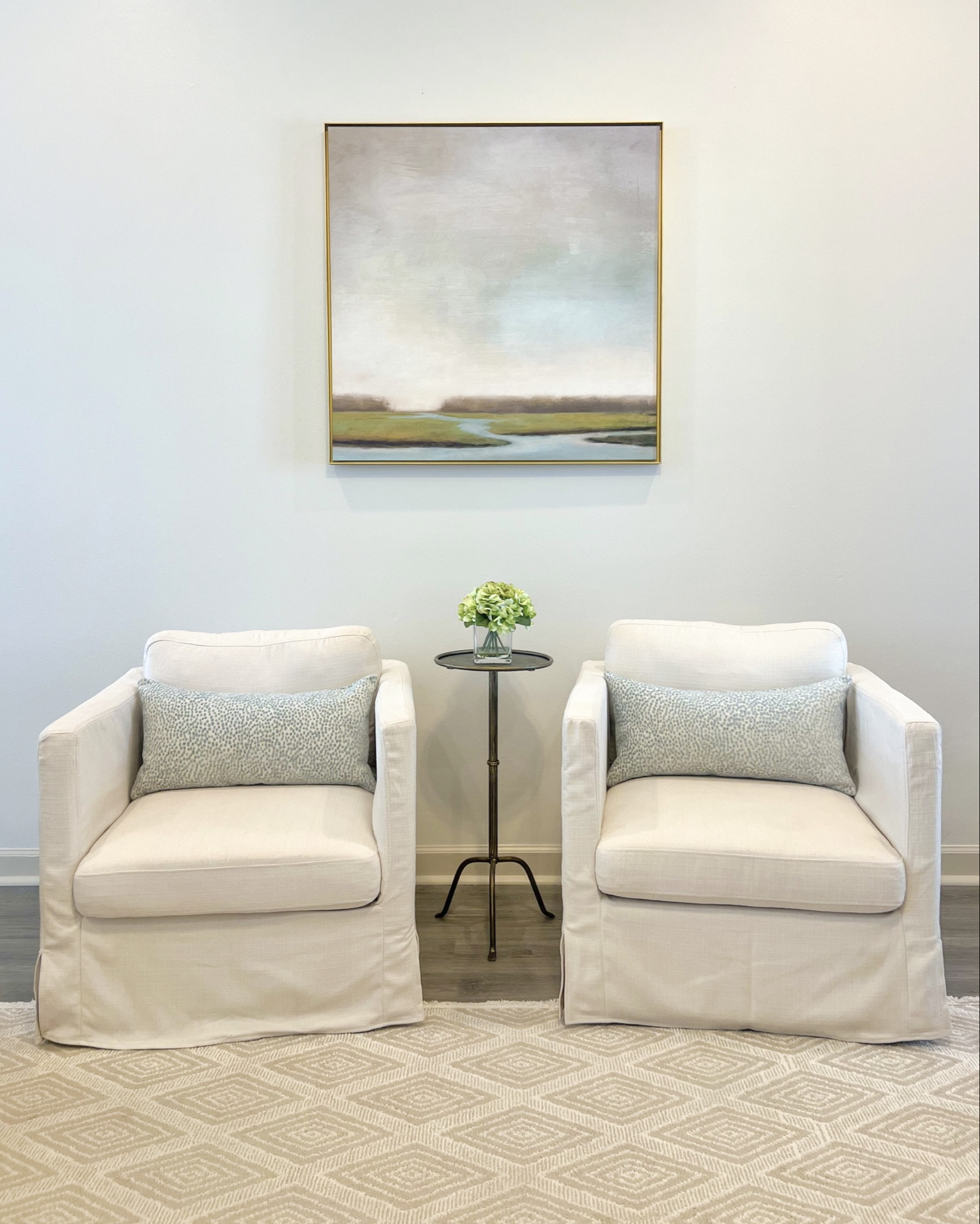 Sharing some updated decor in my living room! My rug is finally back in stock and pillow covers are in the size 12x24!!

Home Decor, Grandmillennial, Swivel Chair, Living Room Decor

#LTKHome