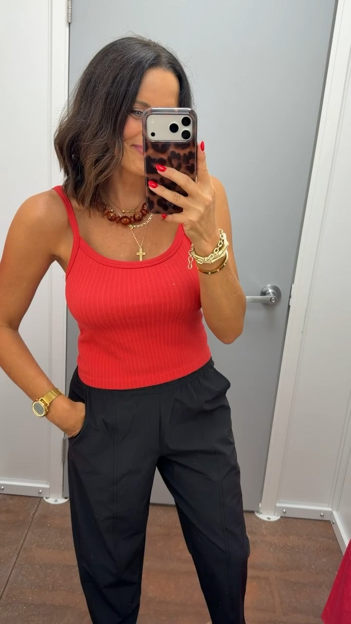 This ribbed tank is SO soft and one of those basics you’ll reach for all the time. 🤍 These athletic pants are lightweight, comfy, and actually look so much more expensive than Walmart. Such a good everyday outfit!

✨ Wearing size XS
✨ 5’3” for reference

#WalmartFashion #WalmartFinds #AffordableFashion #Athleisure #EverydayStyle #ComfyStyle #BudgetFashion #OOTD #CasualOutfit #WalmartStyle #LTKStyle #LTKCreator #StyleOnABudget #FashionFinds