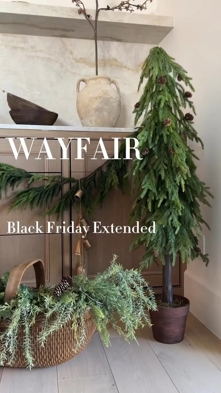 loving all my holiday decor items from @Wayfair   

This tree is probably my new favorite #Wayfair #WayfairPartner 

Wayfair extended their Black Friday sale! Up to 80% off and free shipping! 



#LTKHome #LTKSeasonal #LTKHoliday