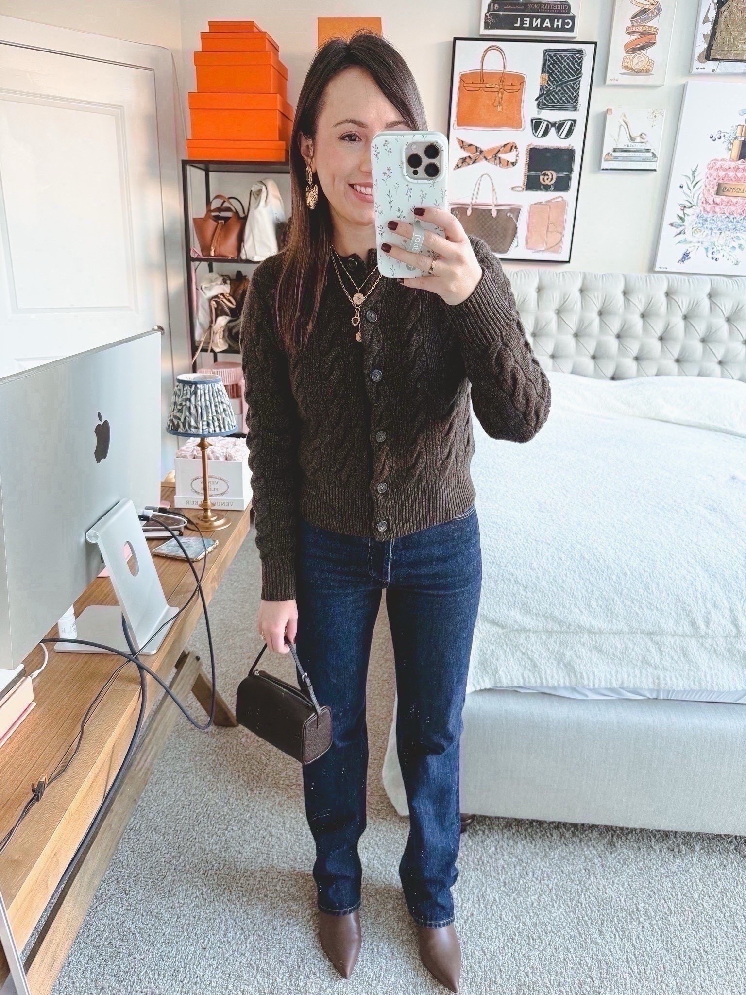 Ralph Lauren cable knit cardigan (size small), agolde jeans (tts 25), Marc fisher boots, Kendra Scott earrings



#LTKootd #LTKFindsUnder100 #LTKSeasonal