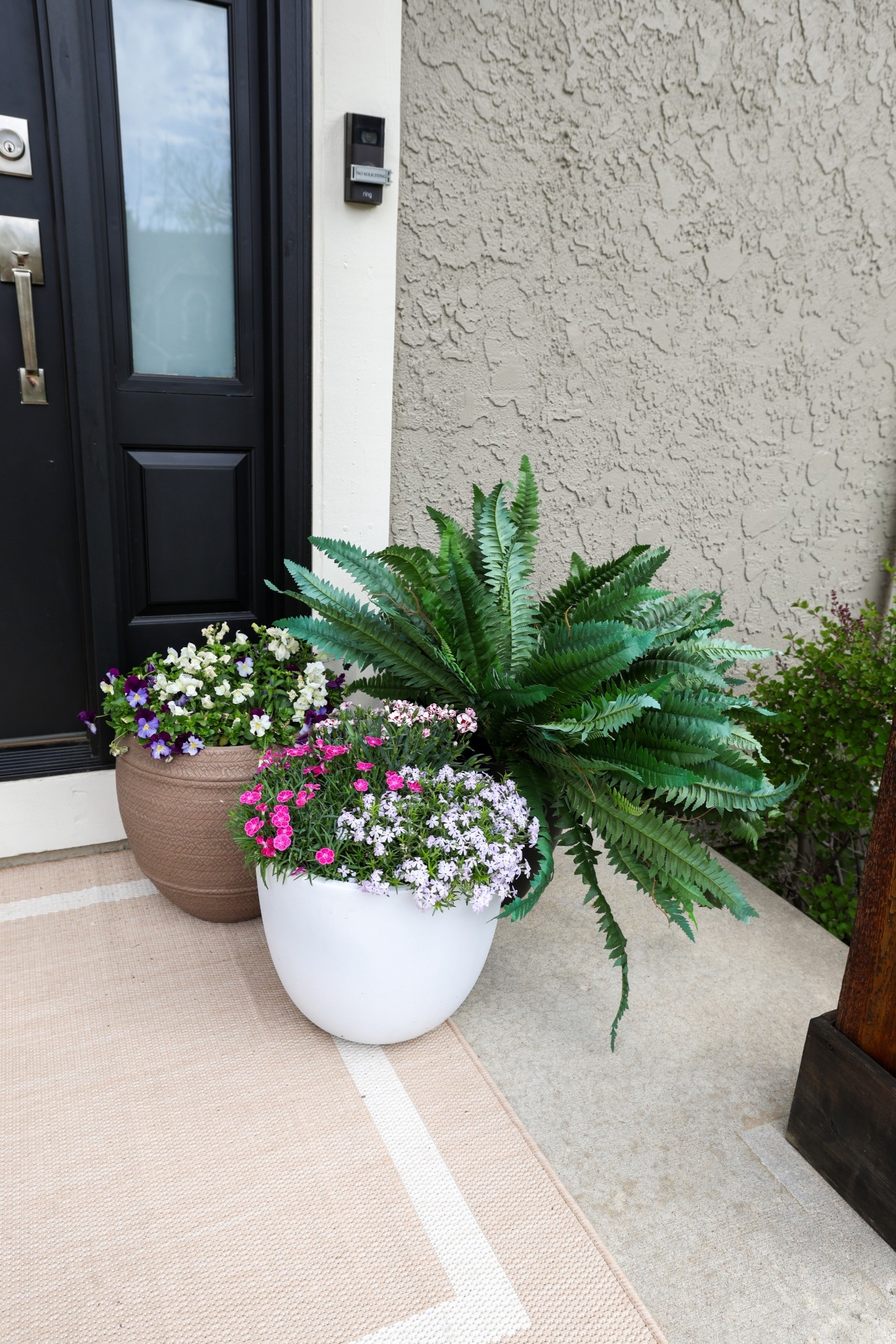 Up to 54% off sale items on my front porch decor! 🌷

Sale, shop the sale, sale alert, home decor sale, front porch decor

#LTKSaleAlert #LTKHome #LTKStyleTip