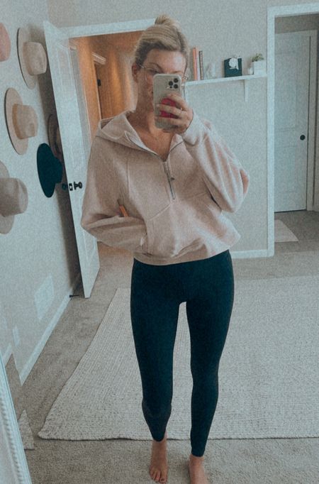Lulu scuba hoodie! Linked the Amazon dupe as well. I’m in a size m/l 