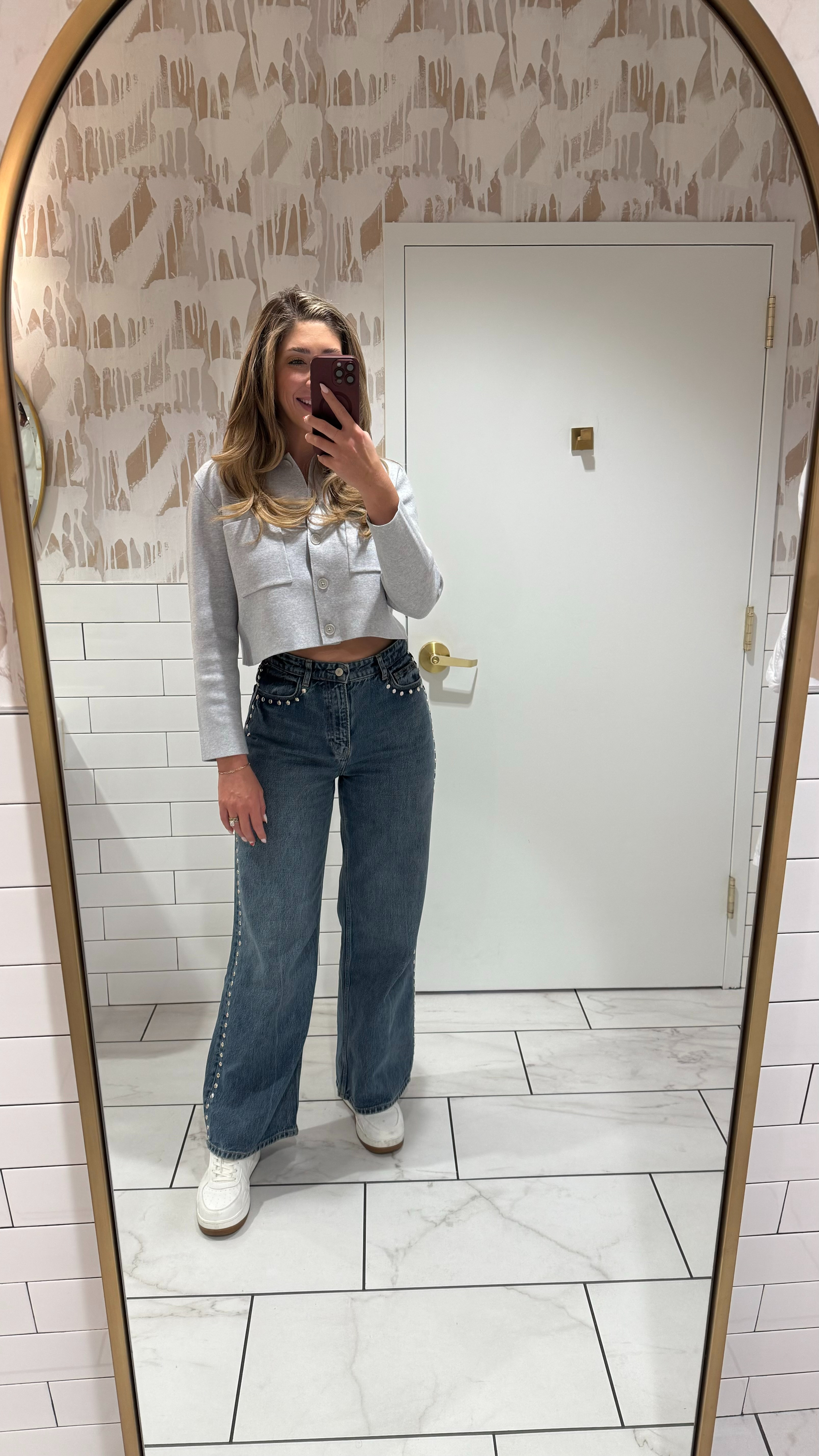 Some of my favorite Reformation jeans are 25% off and I wear these Alo shoes almost daily 🙌🏼✨

cyber week / BFCM / Black Friday / cyber deals / Aritzia / Reformation / Alo Yoga / style tip / OOTD / gift guide for her / holiday gifting / Samantha Bauchmann 

 #LTKCyberWeek #LTKSaleAlert #LTKStyleTip