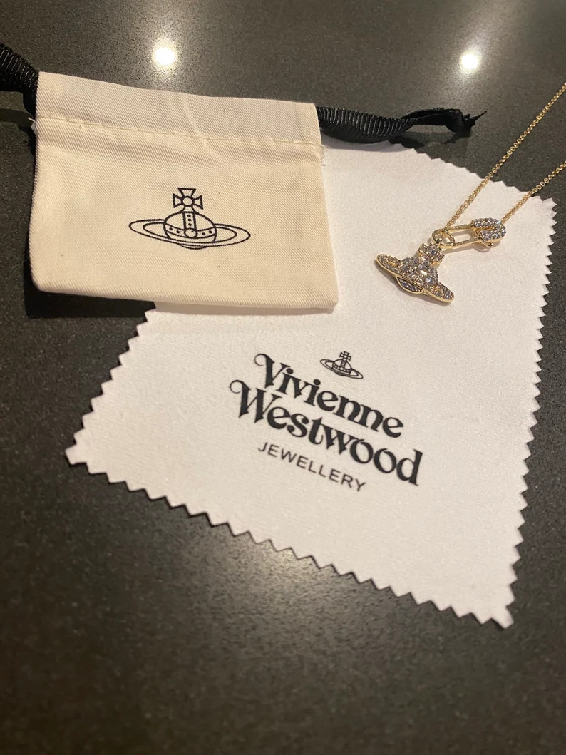 Vivienne Westwood Necklace Gold - Etsy | Etsy (US)