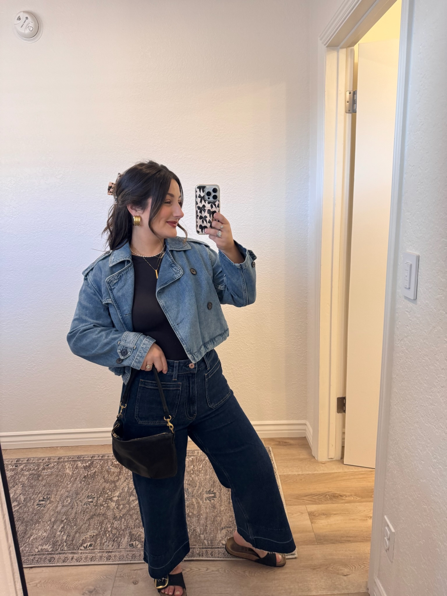 Petite friendly outfit of the day! 

Jacket size xs petite 
Tee size small
Jeans size 28 petite 

5'0" 140lbs 

#LTKPetite #LTKStyleTip #LTKSaleAlert