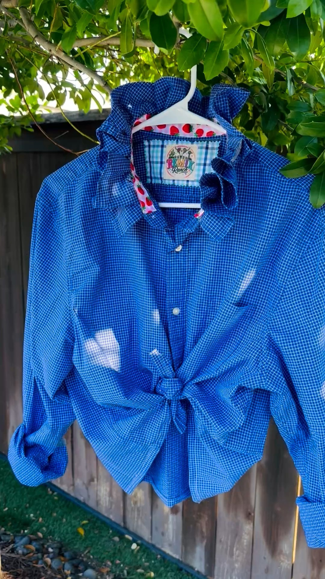 One of a kind Americana upcycled thrift ruffle collar shirt by Remix Ranch 🇺🇸🇺🇸🇺🇸🍓🍓🍓❤️🤍💙❤️🤍💙