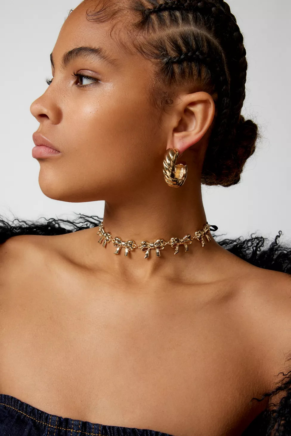Selma Bow Necklace | Urban Outfitters (US and RoW)