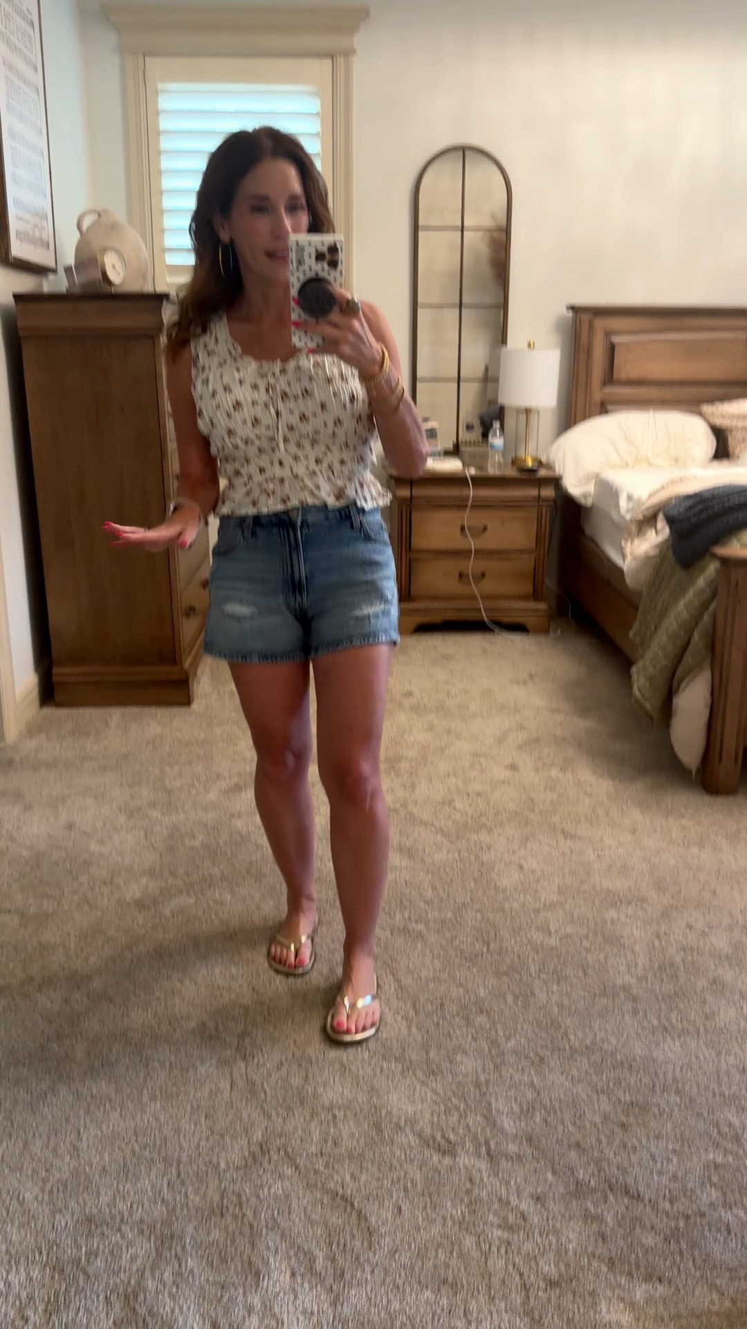 I’m obsessed with a little floral touch! ￼

#LTKootd #LTKOver40 #LTKPetite
