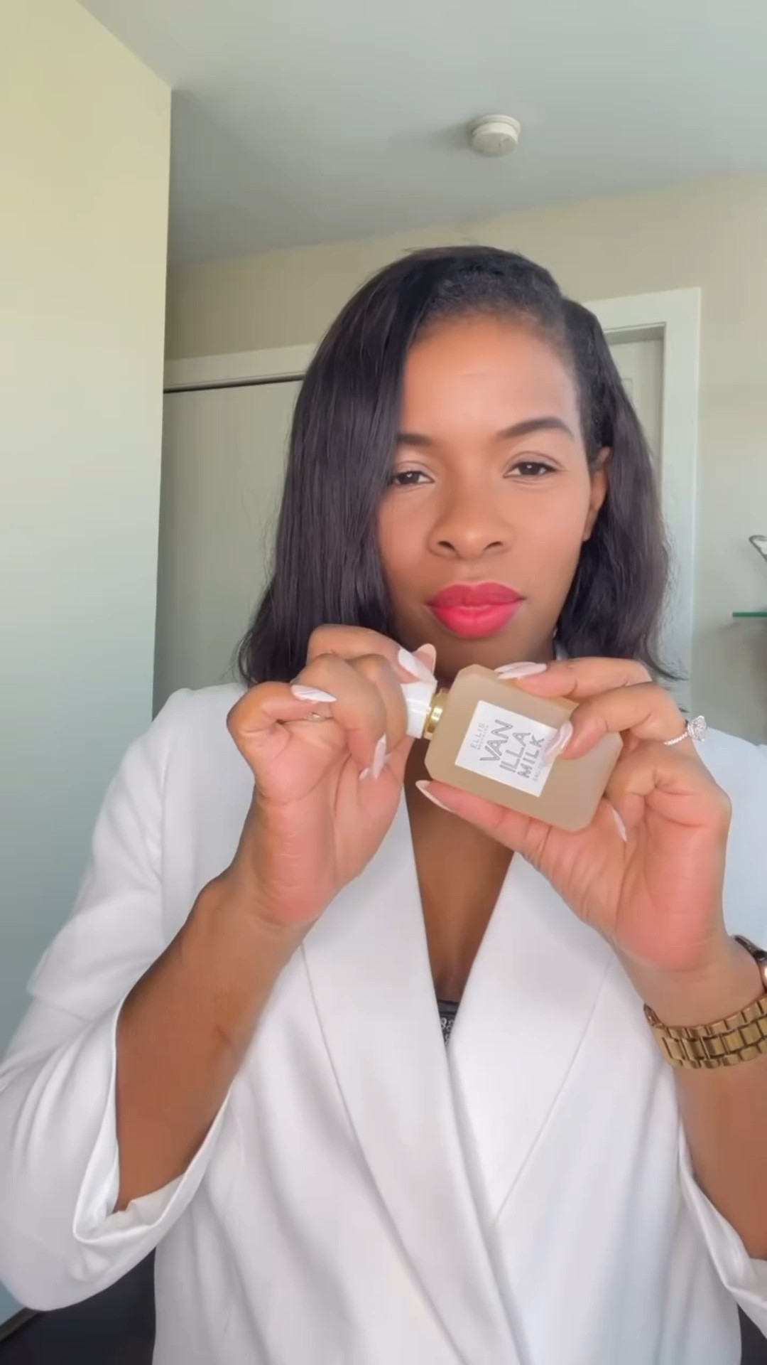 Gifts for her🤍 Calling all my vanilla girlies! 🍦✨ Get your sweet fix with @ellisbrooklyn VANILLA MILK perfume, a delicious blend of creamy vanilla with a hint of rich cocoa. 🍫💖 With its long-lasting formula, you’ll be smelling sweet all day. 🥰 

#gifted #vanillamilk #ellisbrooklyn #vanillagirl perfume

#LTKBeauty #LTKGiftGuide #LTKHoliday