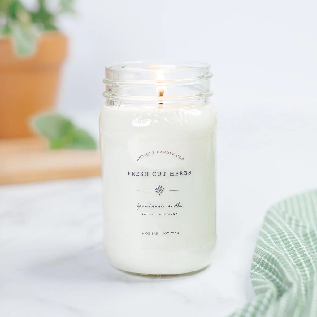 Fresh Cut Herbs 16 oz candle | Antique Candle Co.