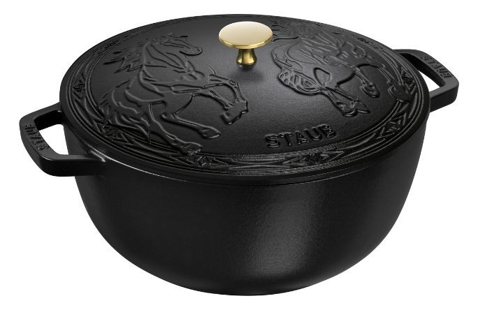 Staub La Cocotte 5 qt, Essential French Oven with Horse Lid, Matte Black | The ZWILLING Group Cutlery & Cookware