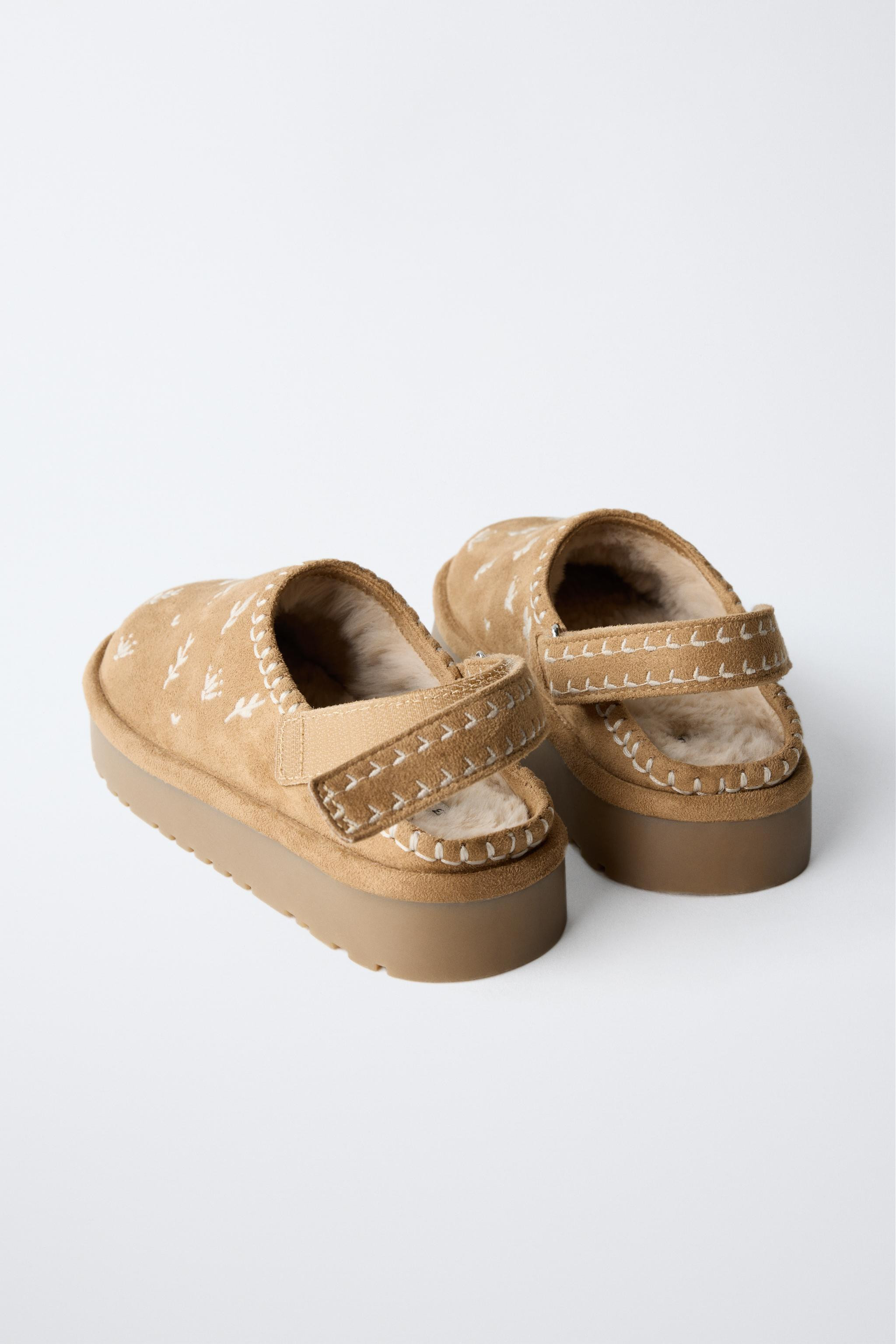 EMBROIDERED SHEEPSKIN CLOGS | Zara UK