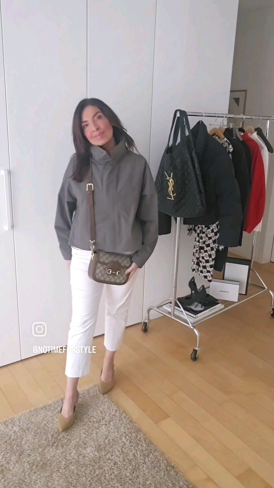 Essenziali guardaroba capsula primavera estate | Blazer nero | pantaloni sartoriali | t-shirt Uniqlo | Giacca primavera | spring outfits | Black blazer | spring wardrobe essentials 

#LTKitalia #LTKspring #LTKover50style