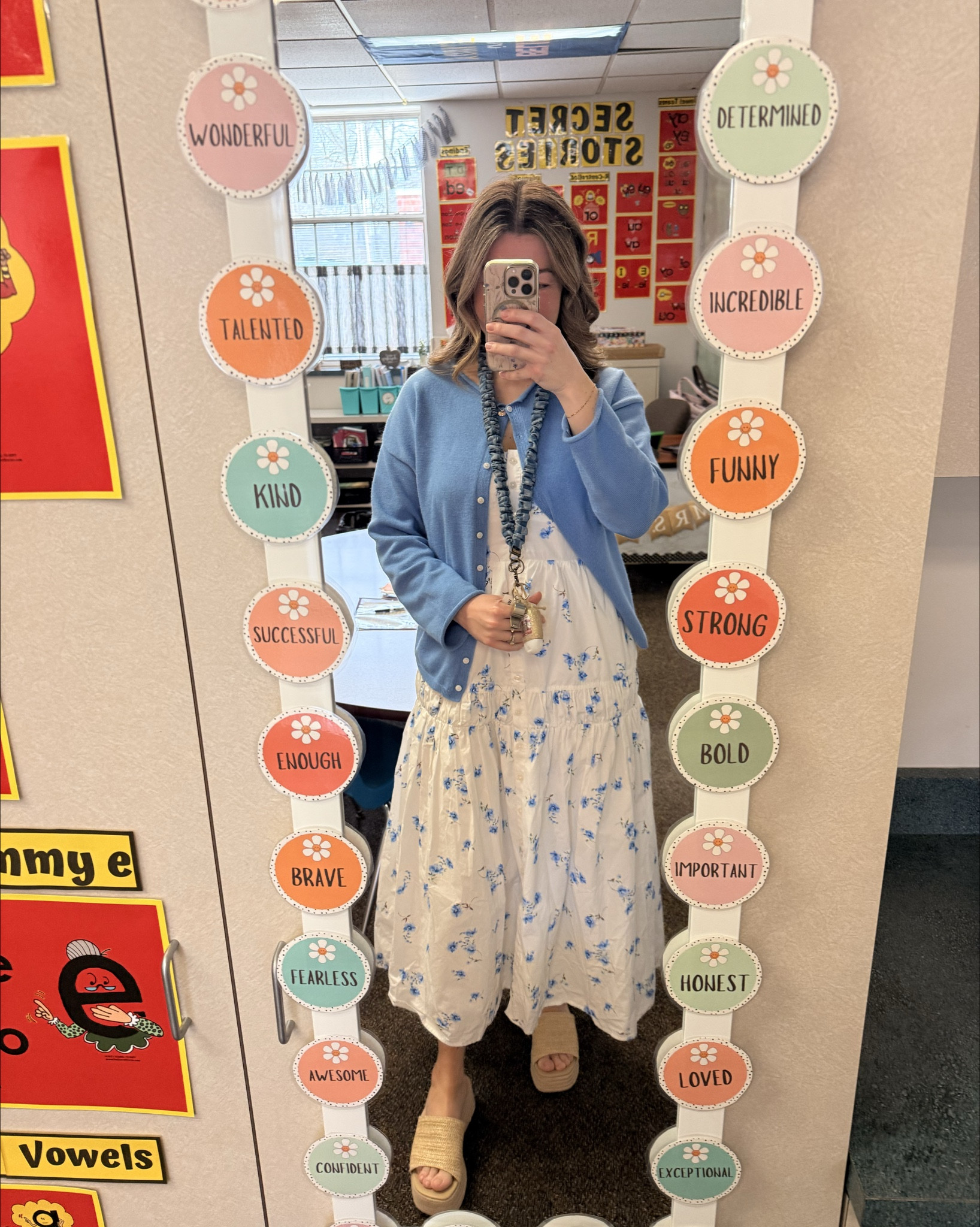 Teacher spring ootd👩🏼‍🏫🩵

#LTKSeasonal #LTKootd #LTKdayinmylife