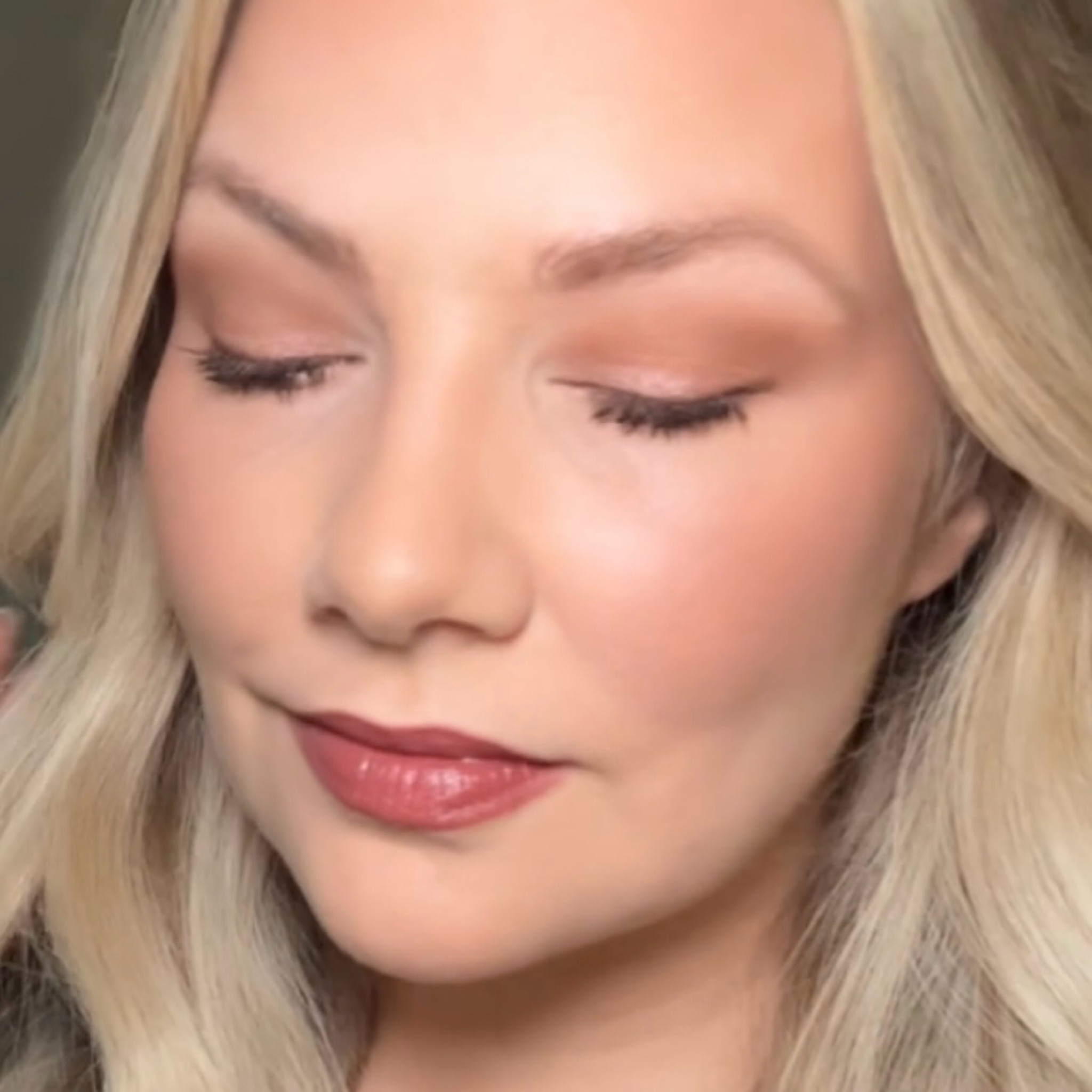 I call this look ”Harvest Berry”. 