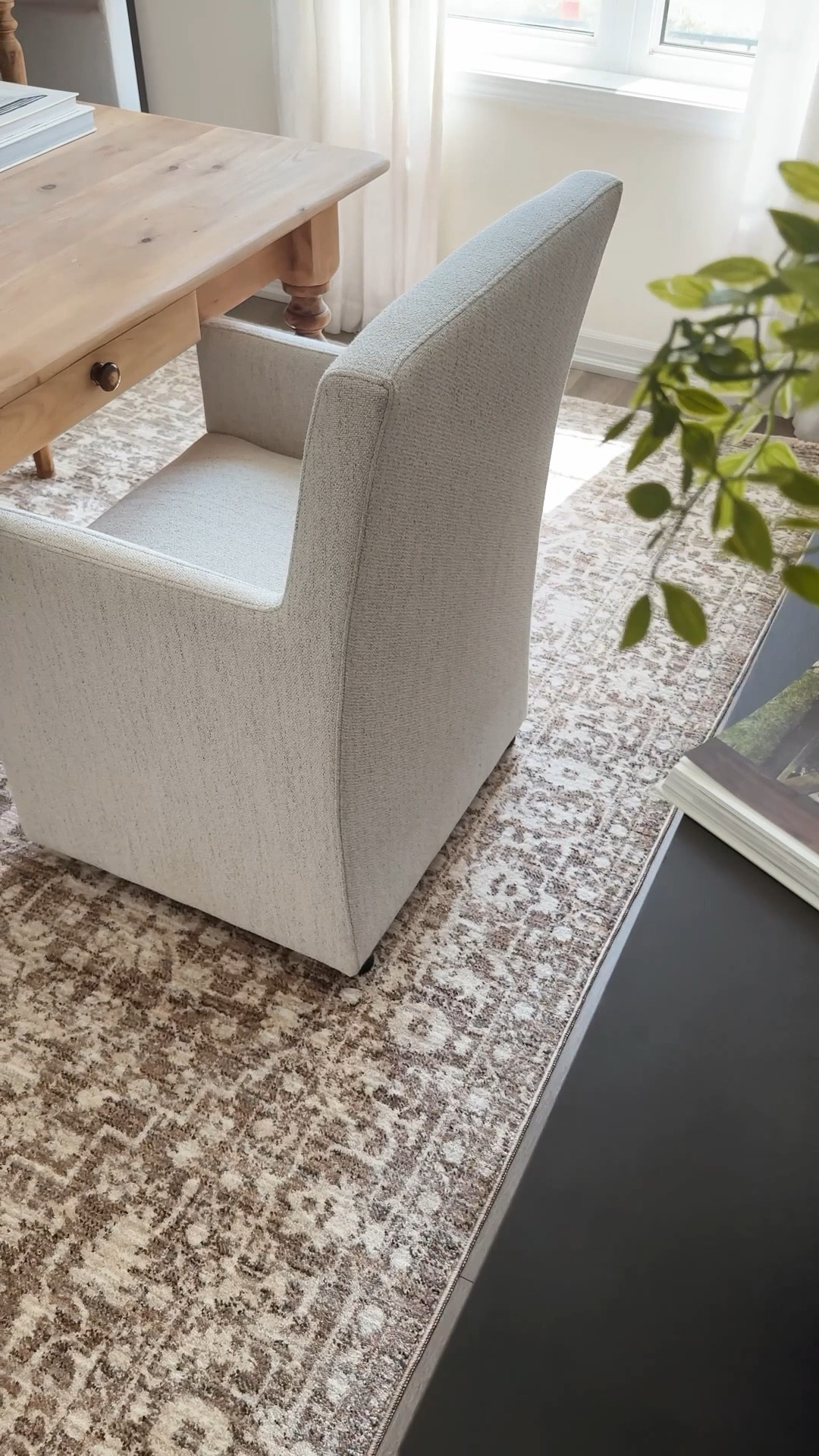 adding a touch of moody to our office space with a new @loloirugs 🤎 

#LTKcasa