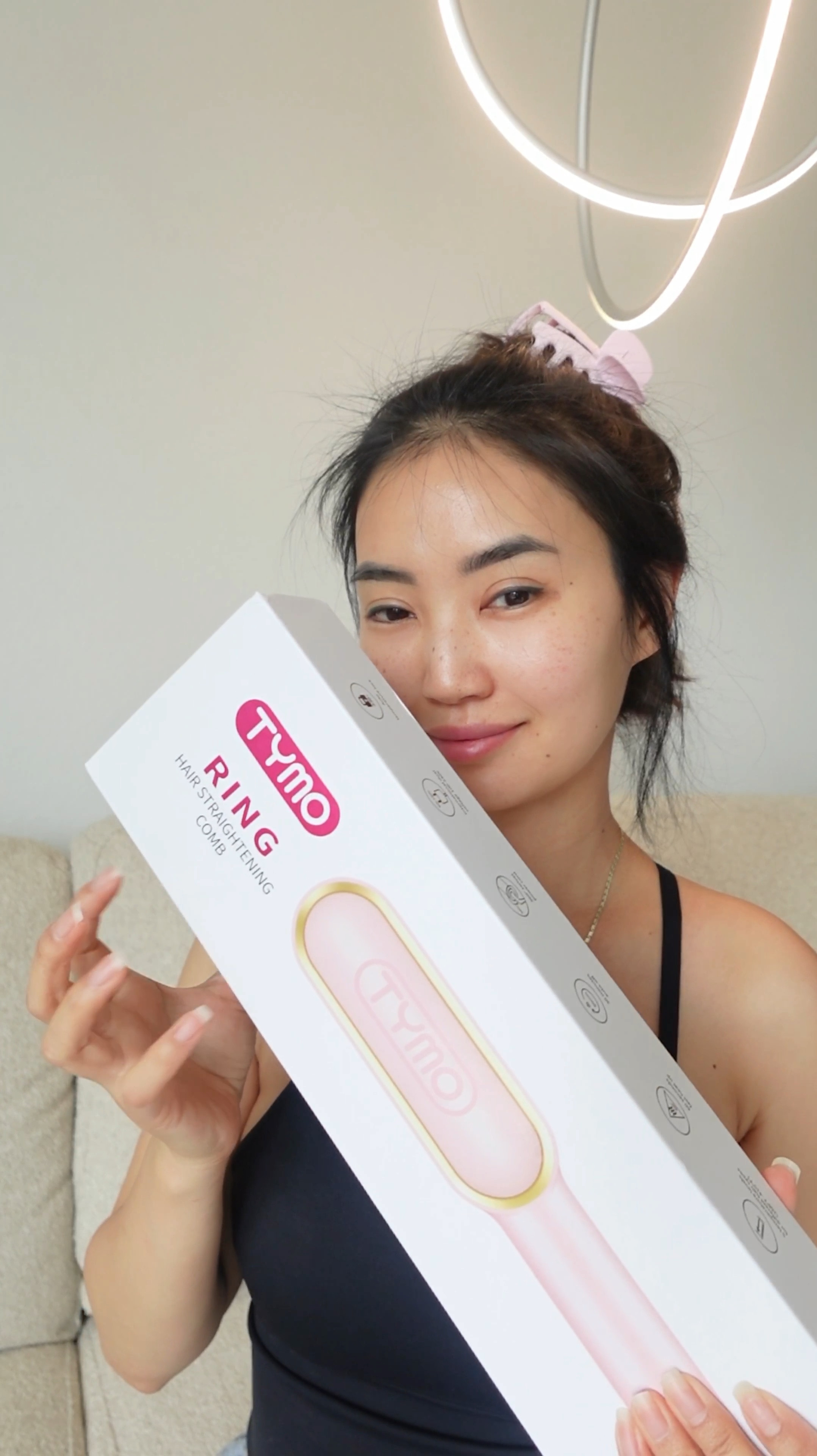 I’m trying TYMO RING for the first time. ☺️
I really liked the quality, it’s also easy to use, and my hair is very silky after using it.

#LTKBeauty #LTKVideo