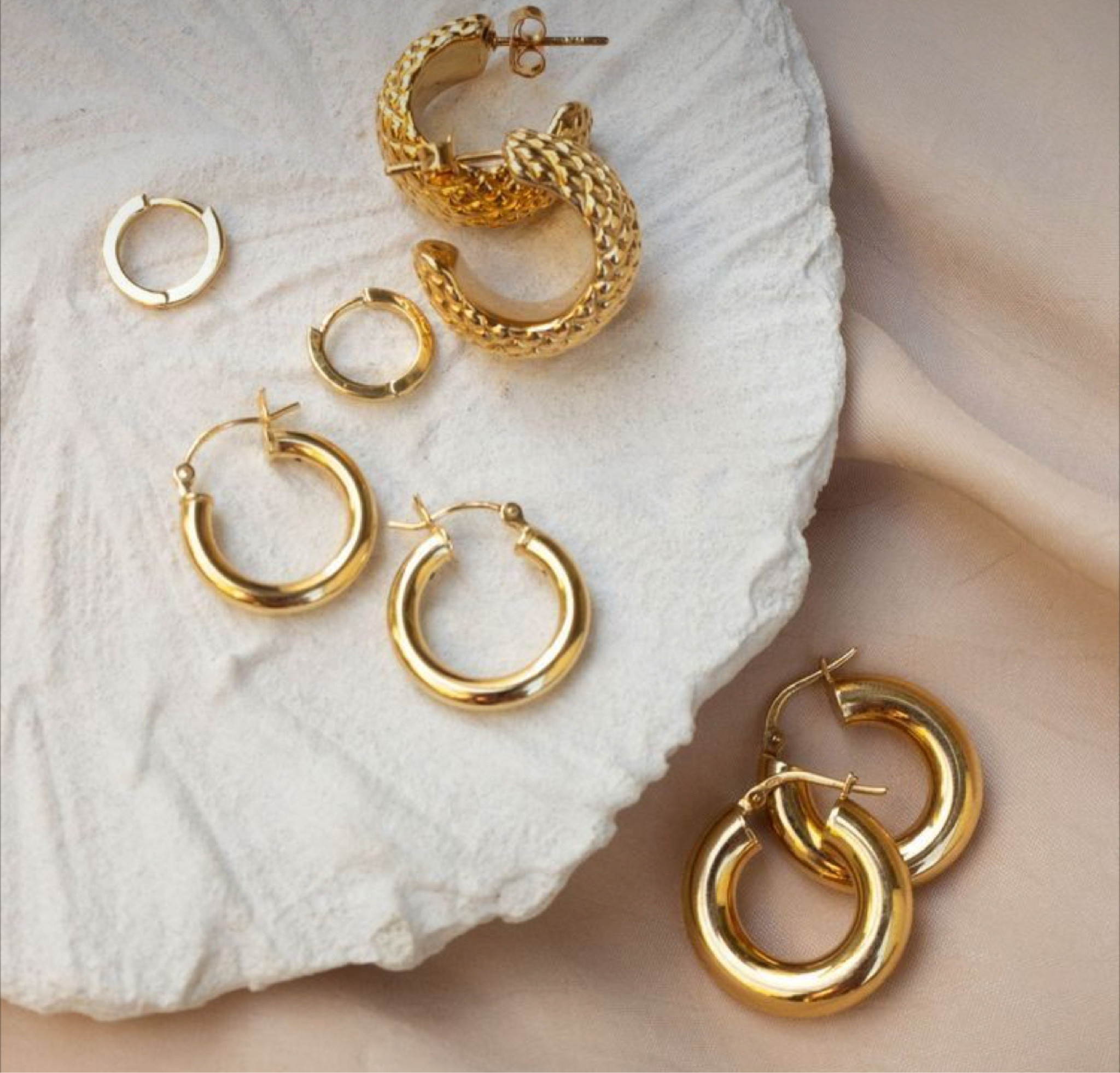 Gorgeous earrings 

#LTKStyleTip #LTKBeauty #LTKOver40