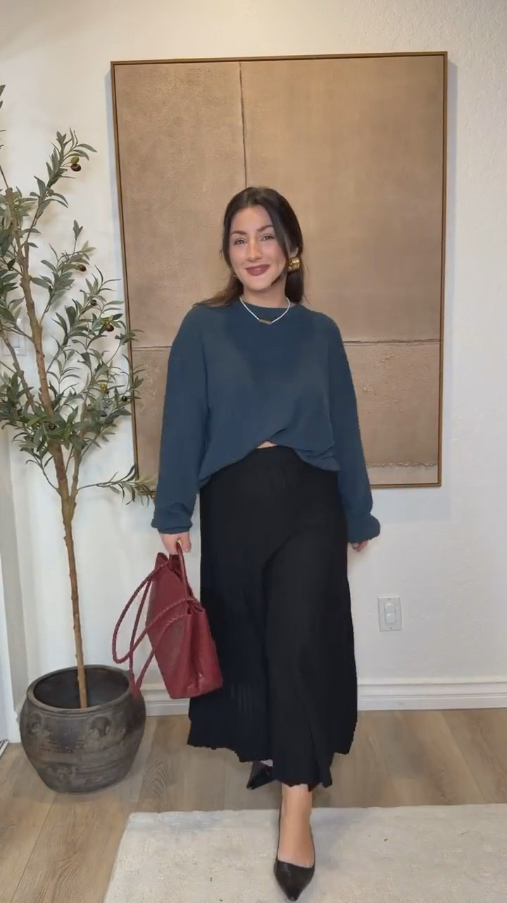 Favorite oversized sweater and skirt! The sweater is oversized and so comfortable and the pleated skirt is flowy and flattering! 

Sweater size small
Petite friendly skirt size small 

5'0" 140lbs

 

#LTKFindsUnder50 #LTKPetite #LTKgrwm