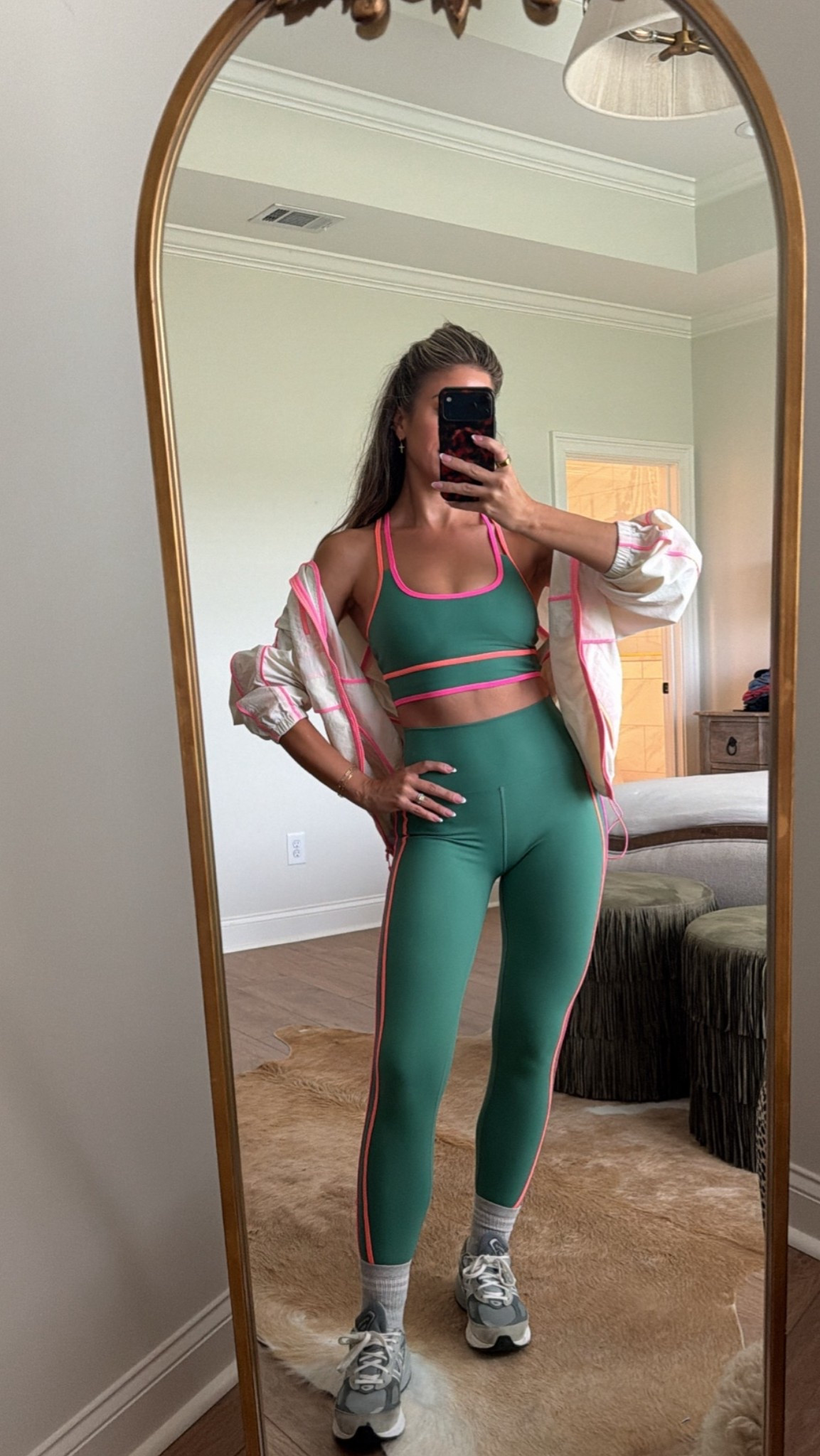 Wednesday #ootd #workoutset

#LTKfitnessgoals #LTKmorningroutine #LTKmomlife