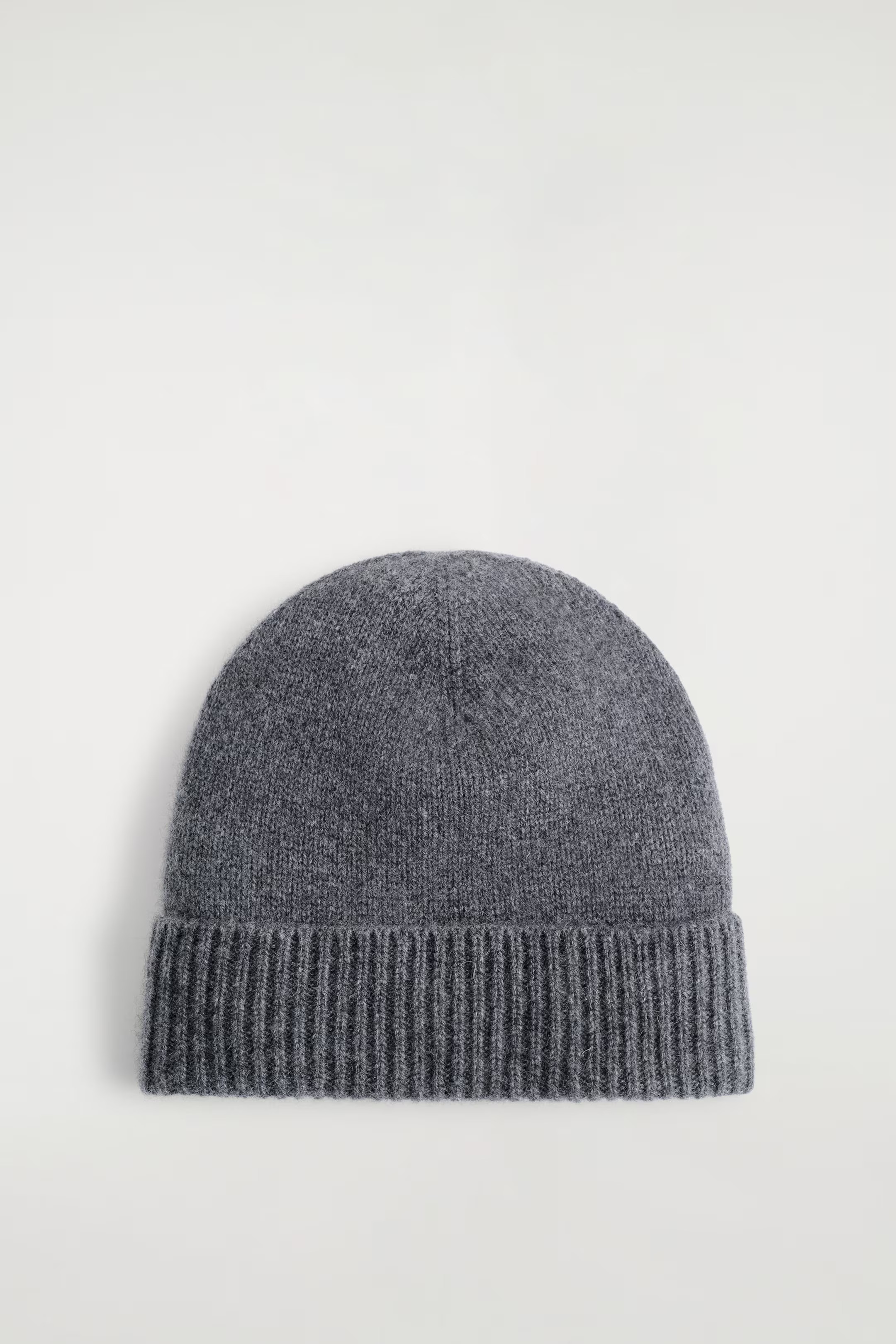 CASHMERE BEANIE - DARK GREY | COS | COS UK