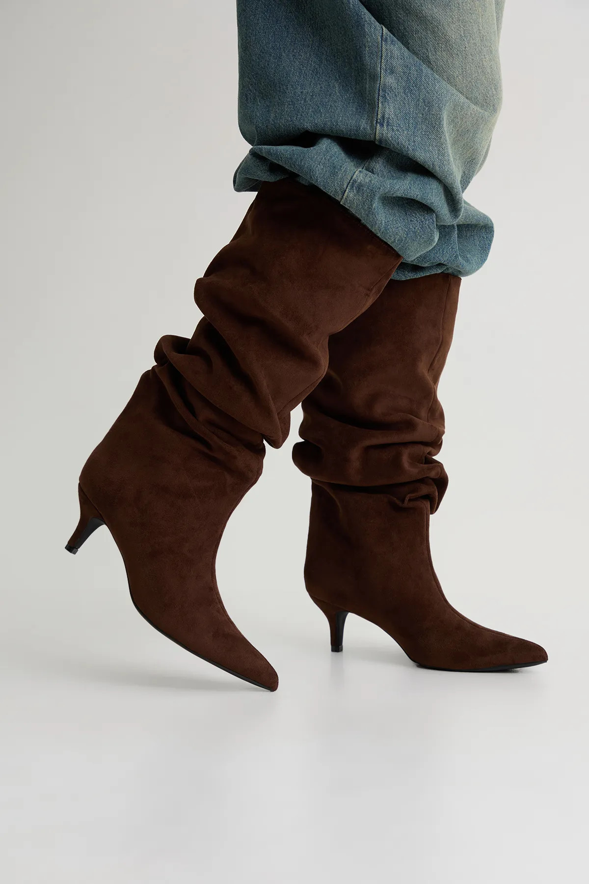 boohoo Women's Slouchy Knee High Boots in Mocha | Size: 6 | Boohoo.com (UK & IE)