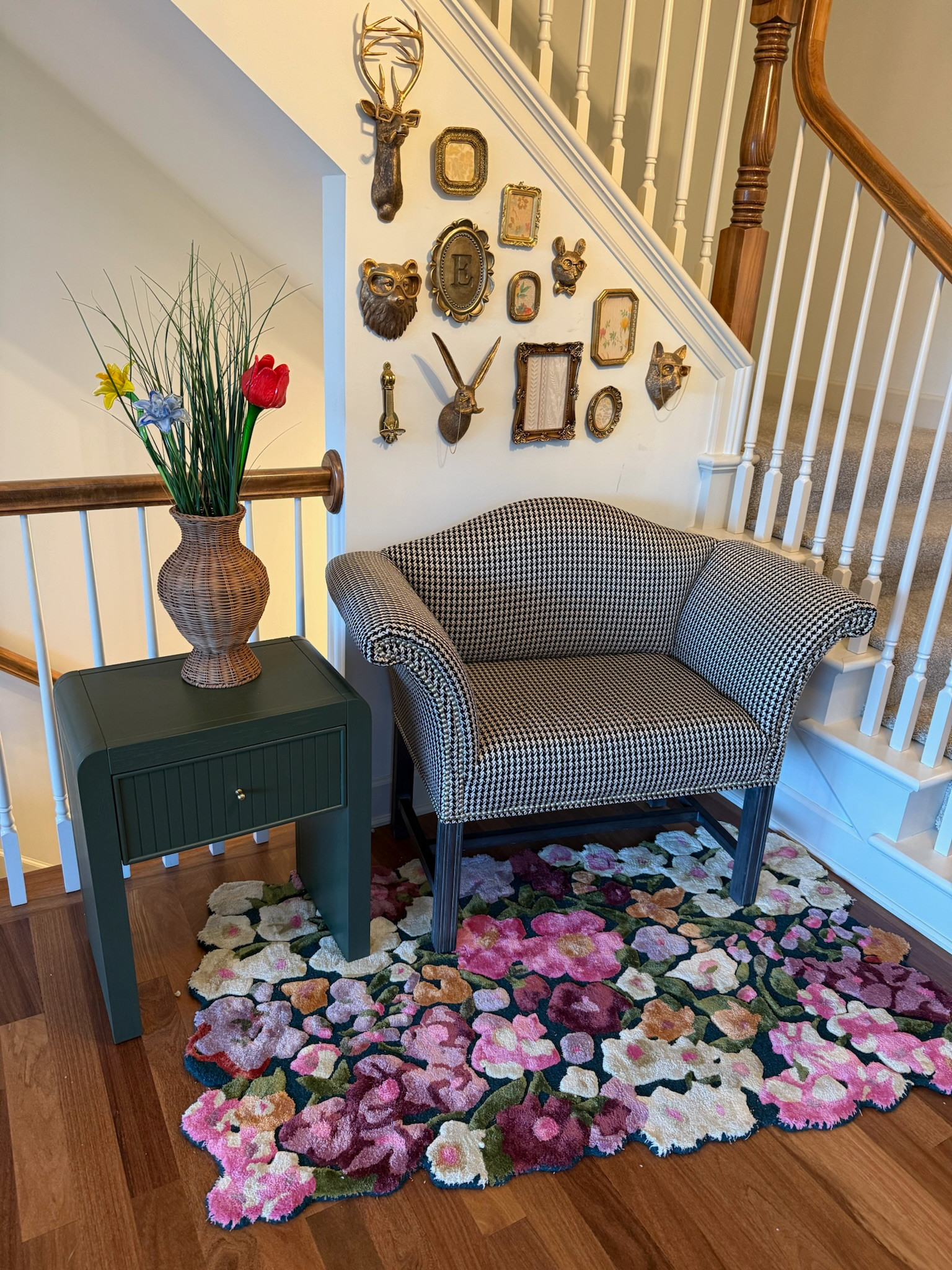 Little corner nook home refresh I put together over the weekend!  

 #LTKSeasonal #LTKHome