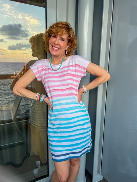 This darling t-shirt dress is the prettiest striped dress I’ve seen in a long time! It’s so soft and I love the ombré watercolors and the lace up detailing on the back.

I’m 5’5” and I’m wearing a petite because I wanted it a little on the short side.



#LTKFindsUnder100 #LTKTravel #LTKSeasonal