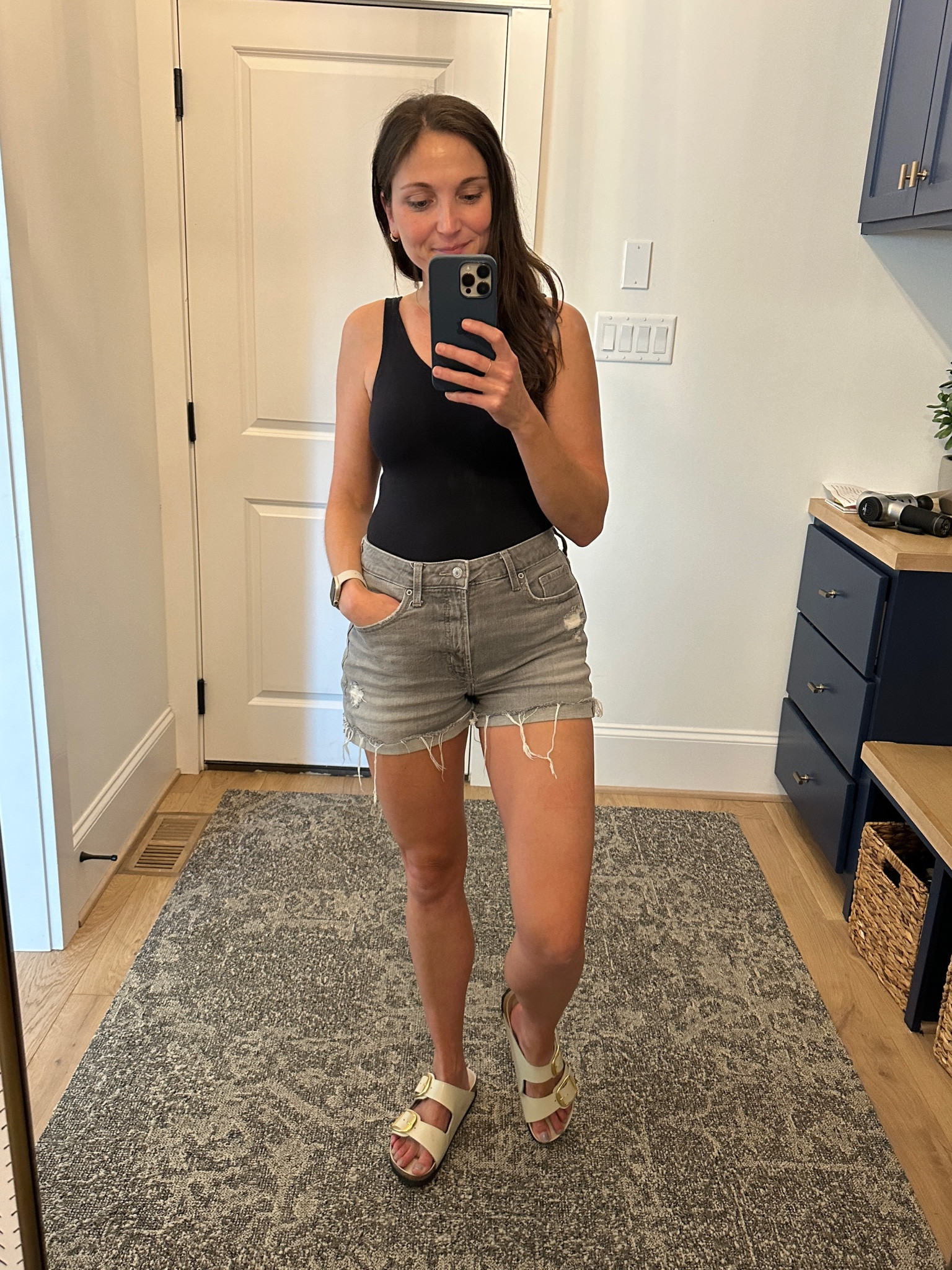 Love this seamless reversible tank. It’s v-neck on one side and scoop neck on the other. 

This one is older from Anthro but I found a dupe on Amazon that looks perfect. Comes in a bunch of colors. 