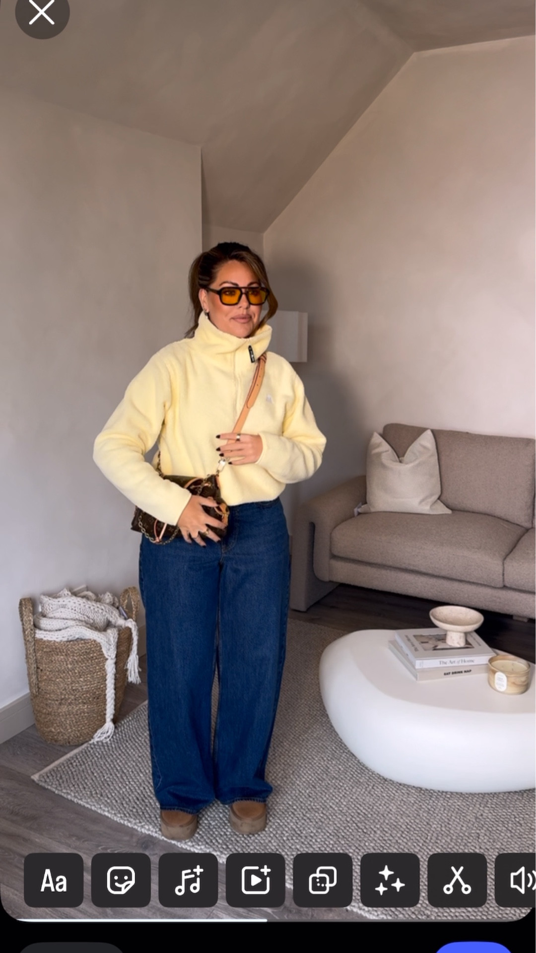 Cozy szn is officially here girlies and I am so here for it! ❄️🧣🤍  USE CODE LTK10 for discount girlies!! 👏👏

I feel like I just need a few outfits in between my gym stuff & party wear for everyday wear! The white coord is everything & more!! 👏

Wearing a size medium in everything & ML in the blazer 🤍