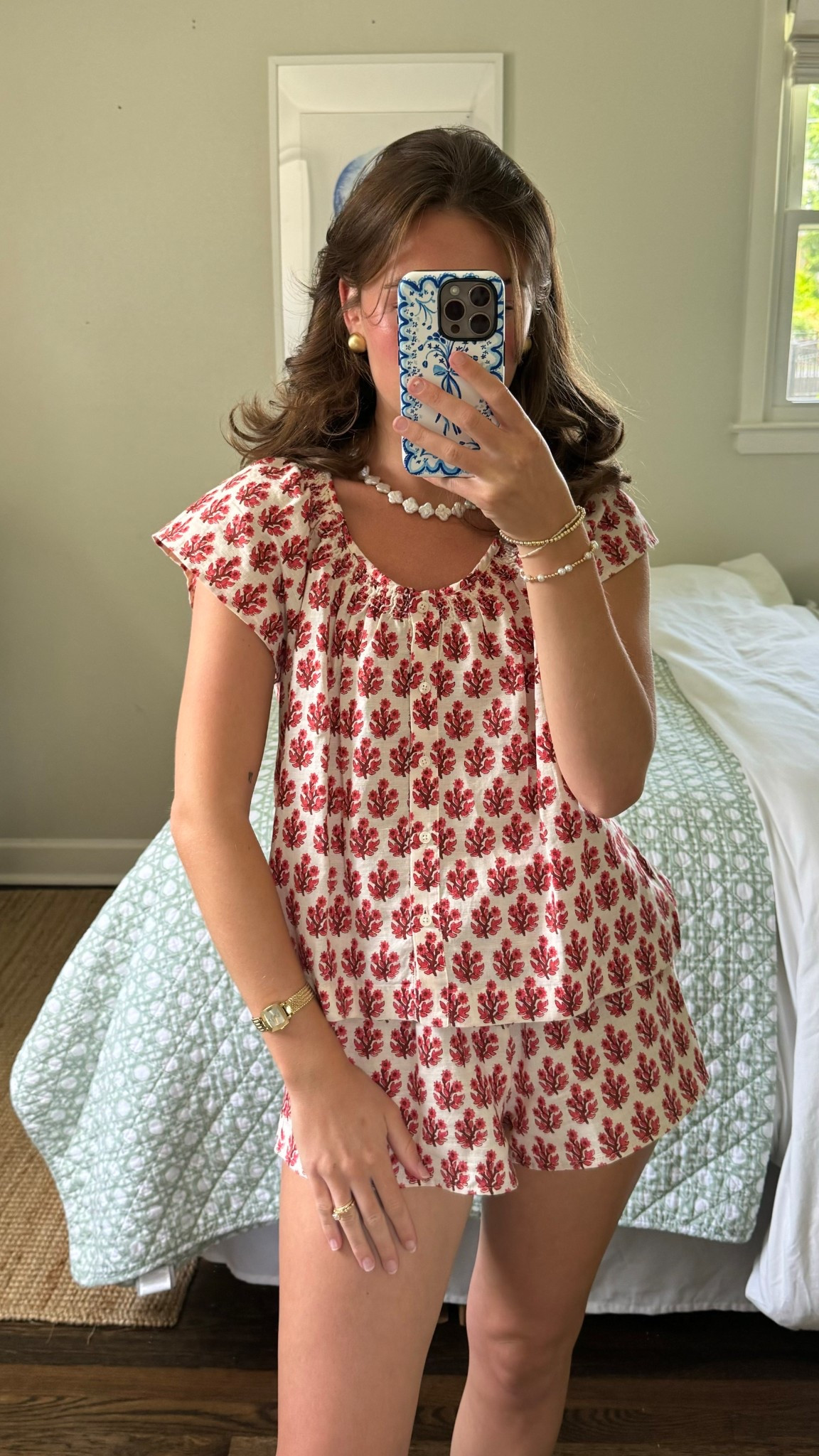 40% off right now! I got this set in an xs which is my usual size and fits great! The shorts are on the shorter side, but not bad - I would say size up if that’s a concern for you! I’m 5’2” and xs is my usual size.

#LTKSaleAlert #LTKFindsUnder100 #LTKSummerEdit