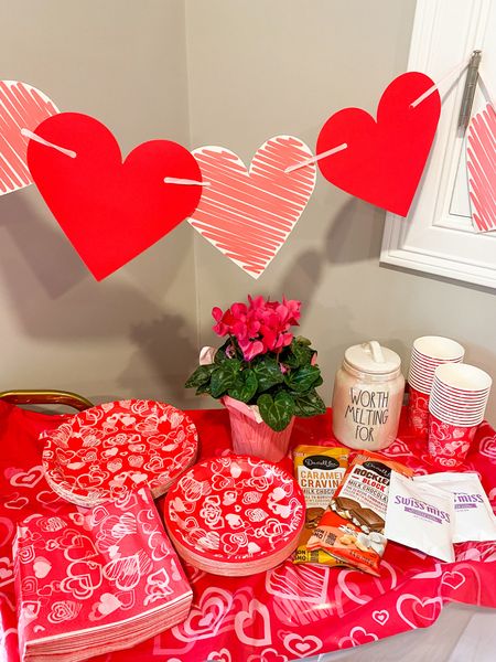 Love this holiday decor for Valentine’s Day! 

Amazon finds 
Amazon prime 
Valentine’s Day 
Galentine’s Day
Party planning 
Event planning 
Event decor 

#LTKSeasonal #LTKparties #LTKfindsunder50