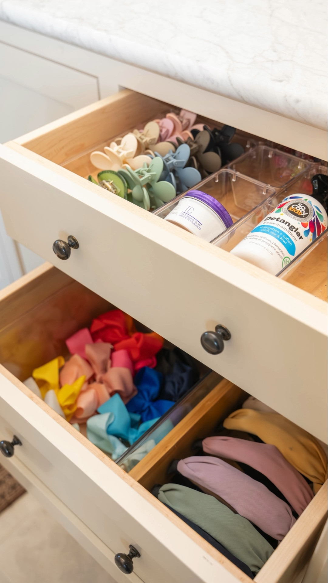 Another shoutout to these affordable Amazon drawer organizers breathing life into this Cedar & Oak daughter’s bathroom 🩷

#LTKKids #LTKFindsUnder50 #LTKHome