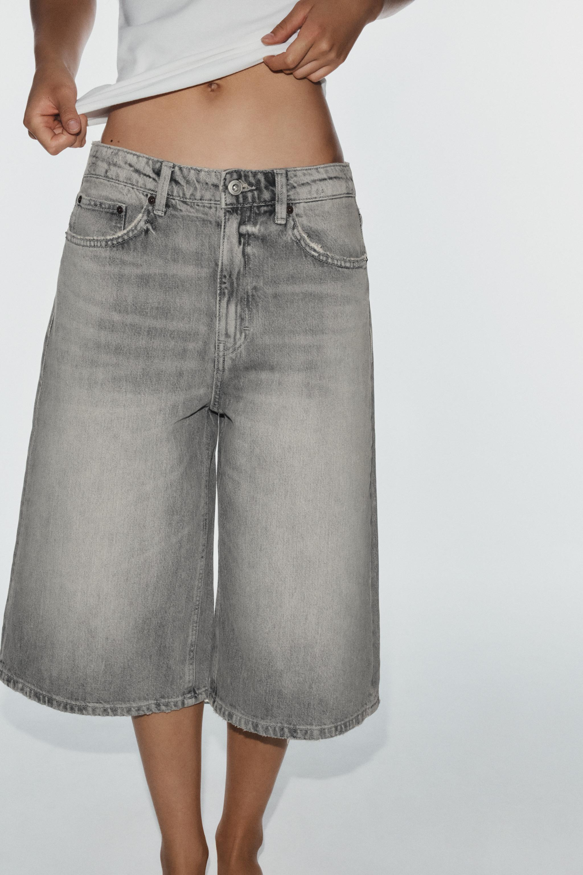 MID RISE - BAGGY - RIPPEDMid-rise Bermuda shorts with belt loops and five pockets. Front zip fly ... | Zara US