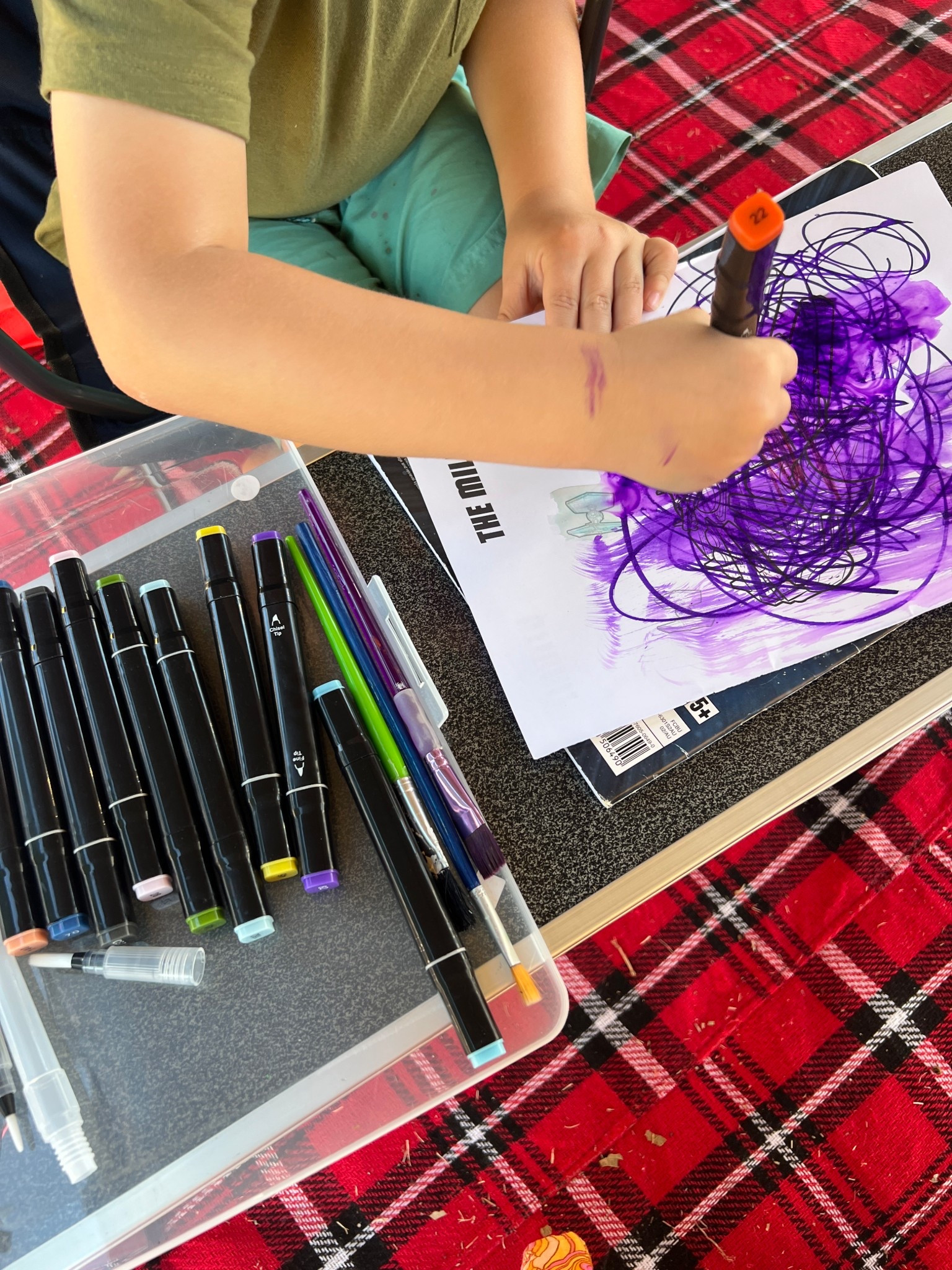 Kids activities - watercolor markers 